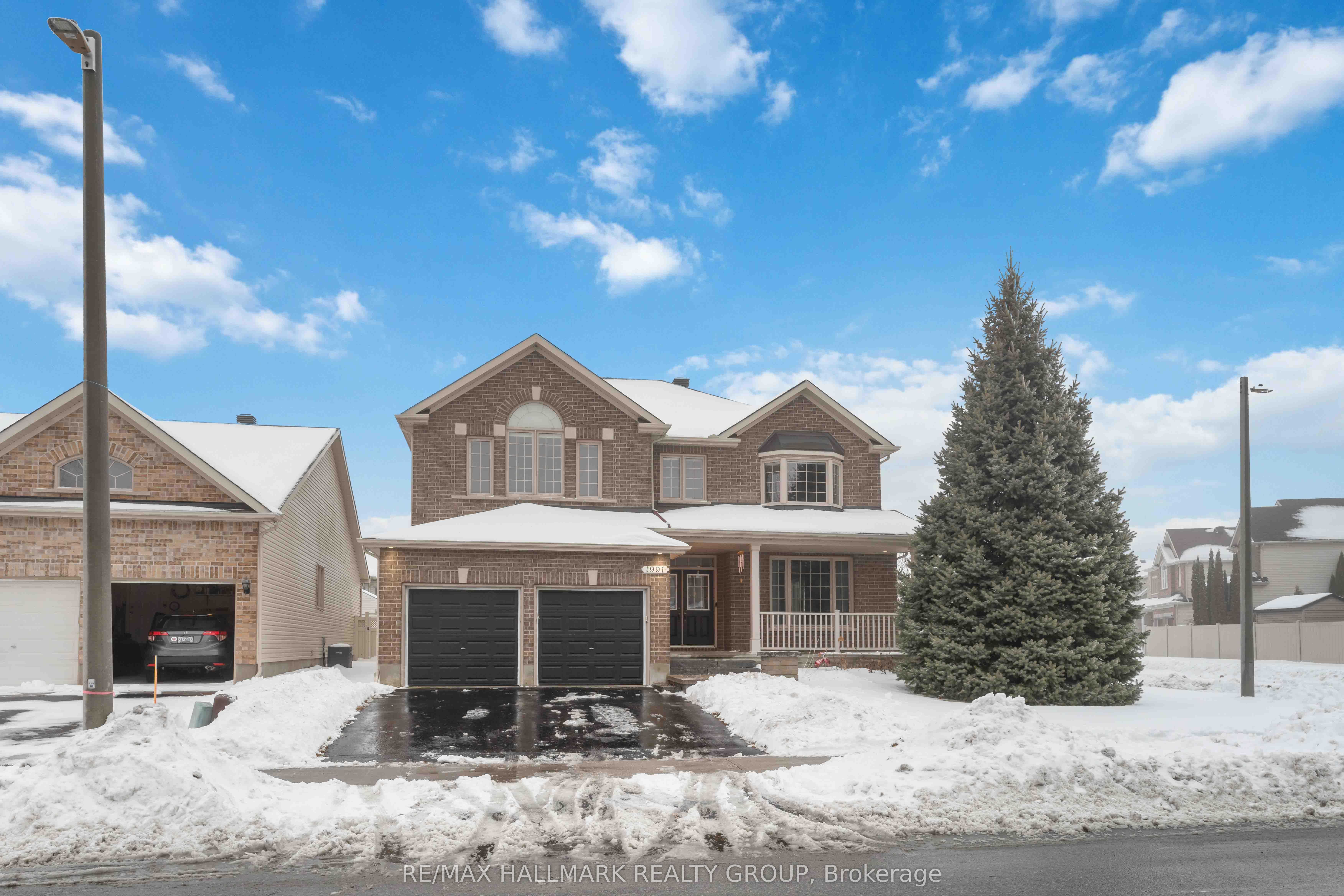 1119 Notting Hill | Summerside Real Estate Listings Main Image