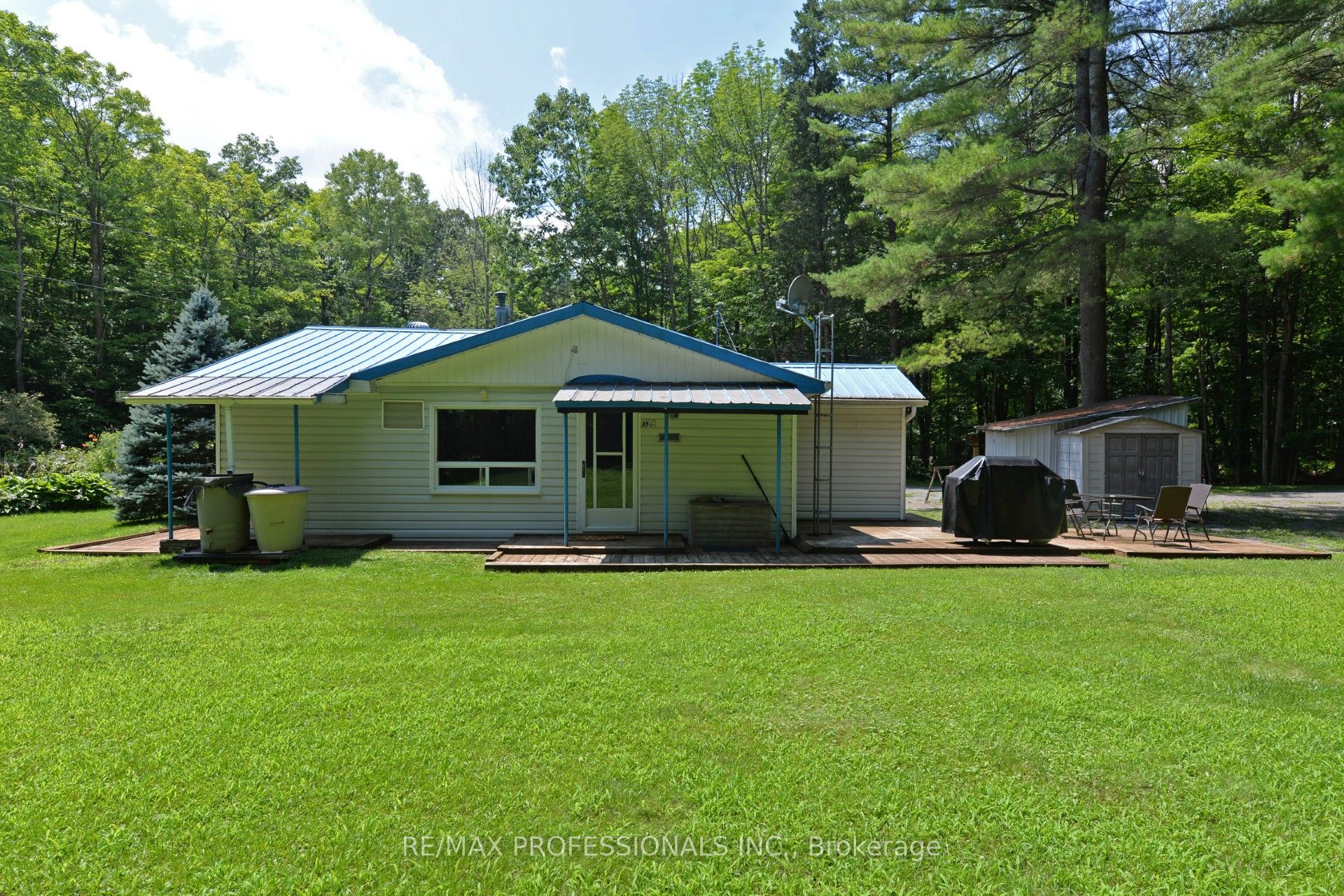 50 Pine Grove Rd Property Photo