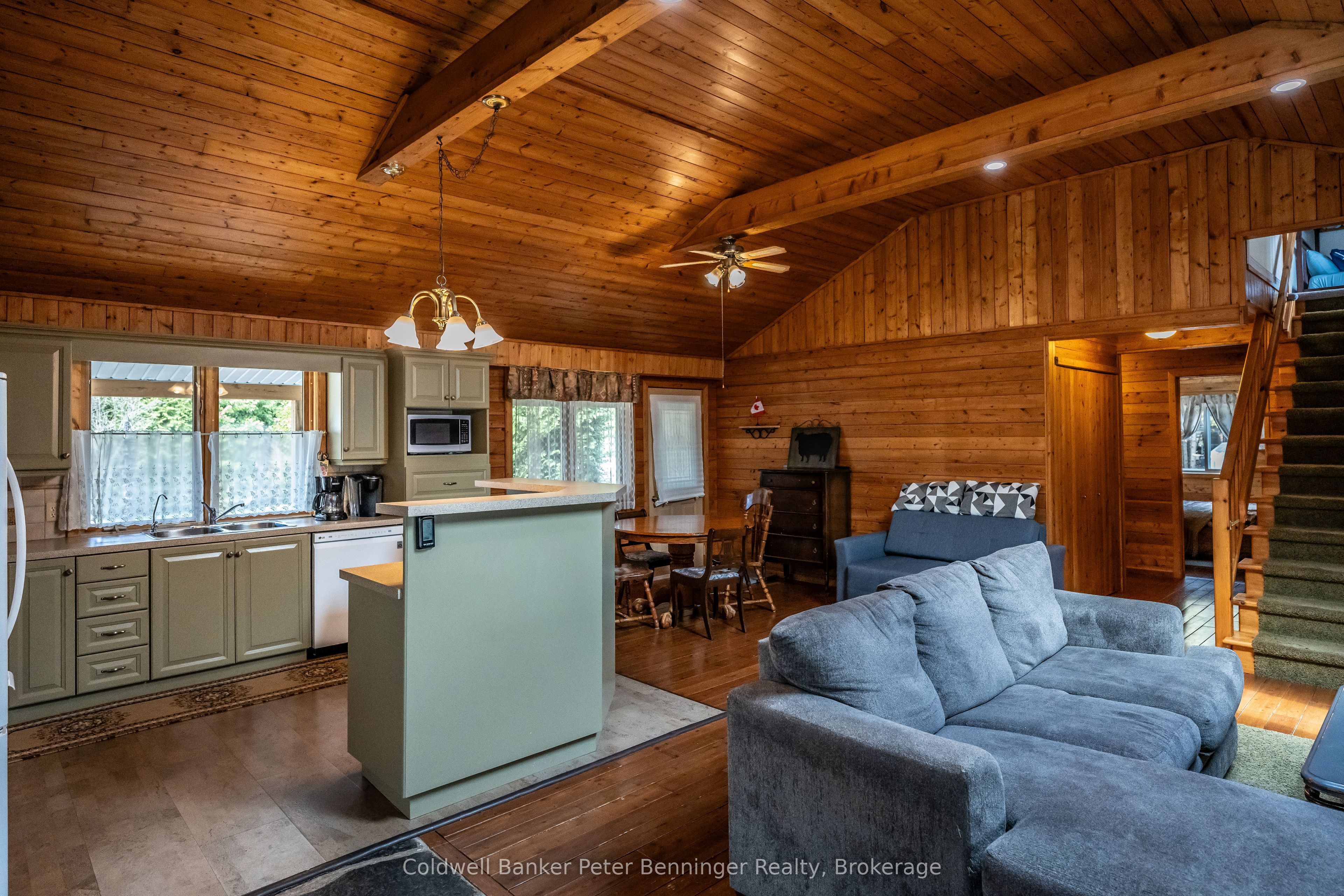 55 Hansen Drive Property Photo 8