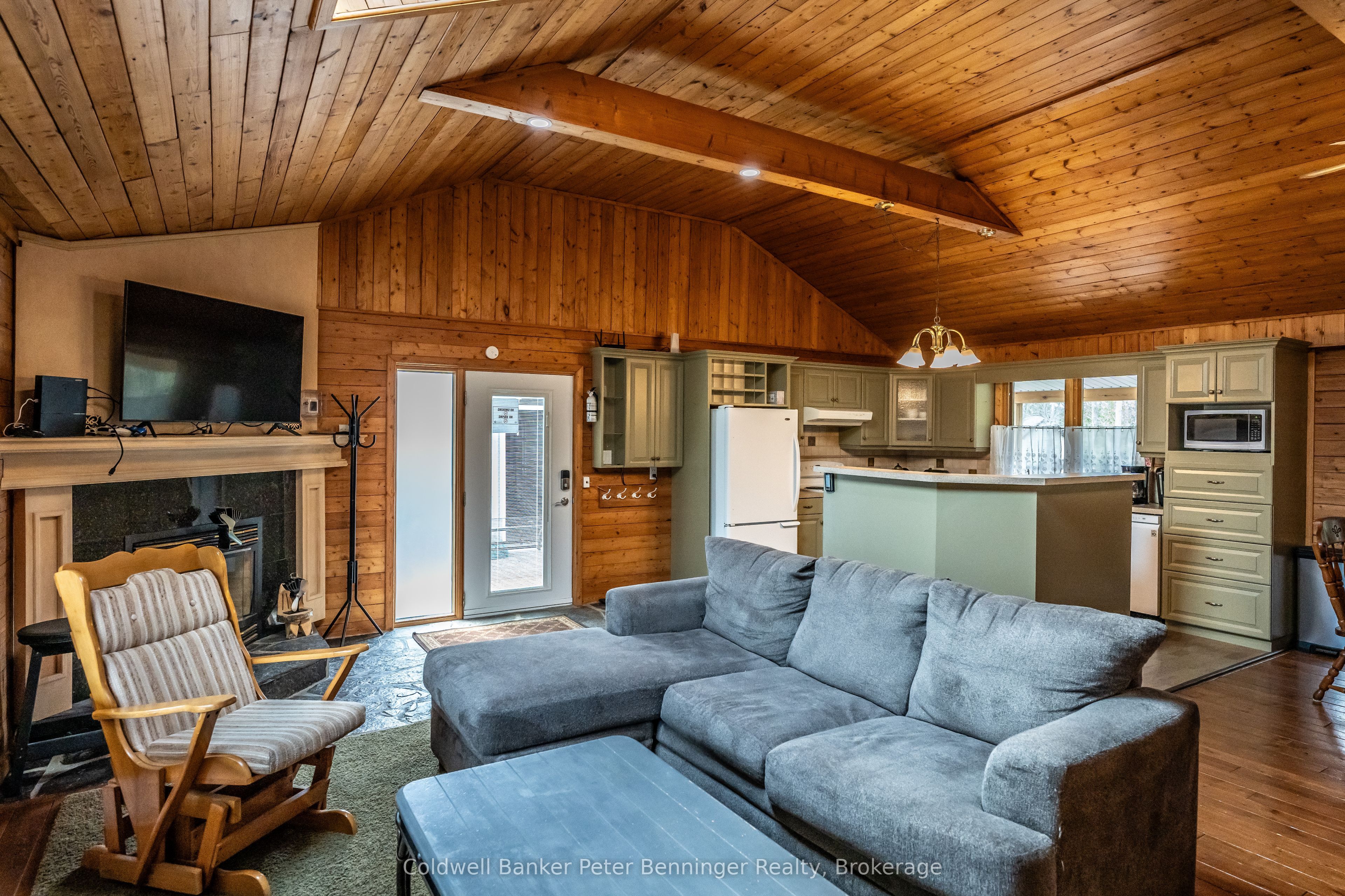 55 Hansen Drive Property Photo 10