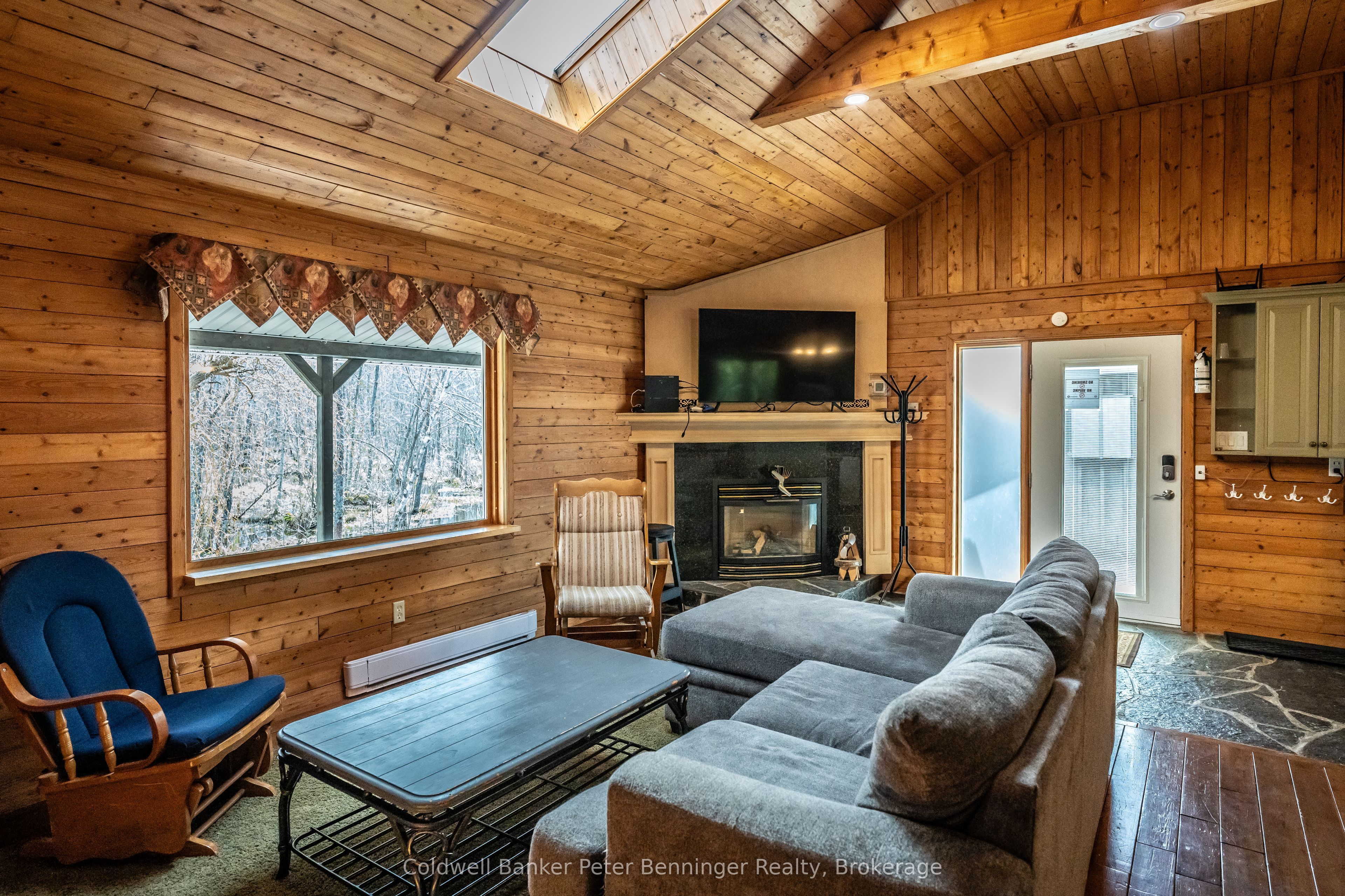 55 Hansen Drive Property Photo 11
