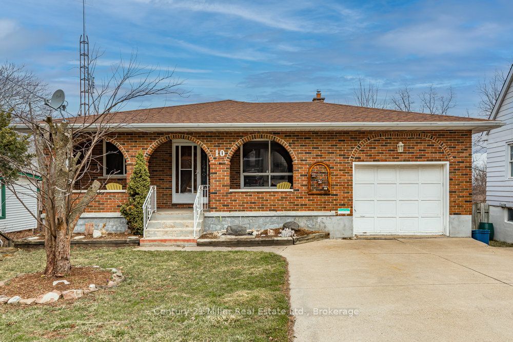 10 Dundas Cres Property Photo