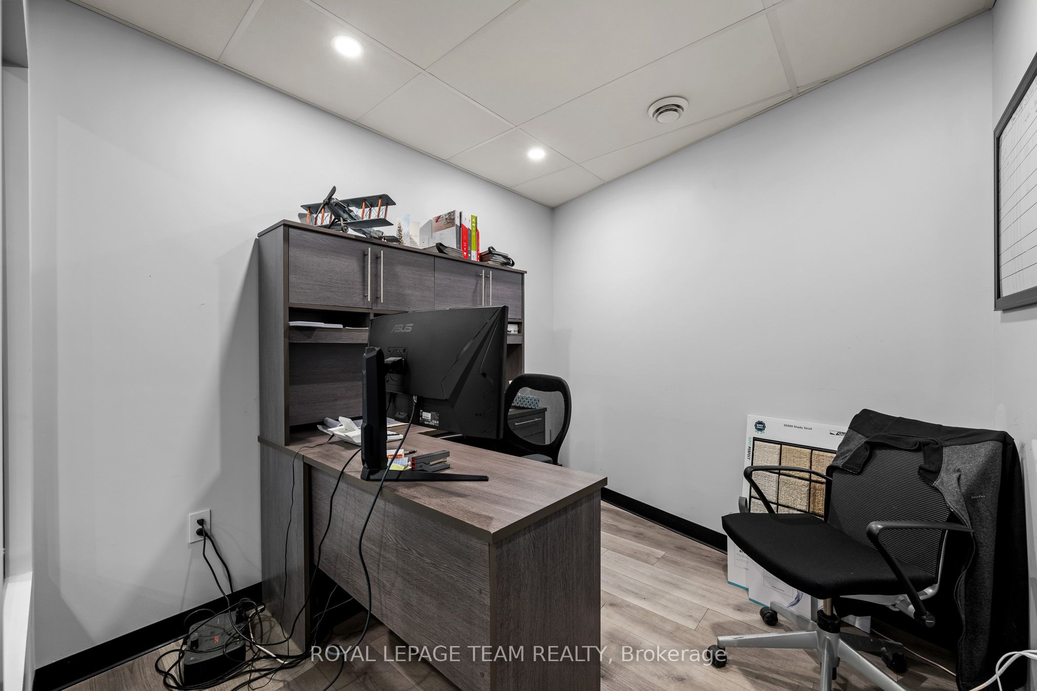 #123 - 15 Capella Court Property Photo 23
