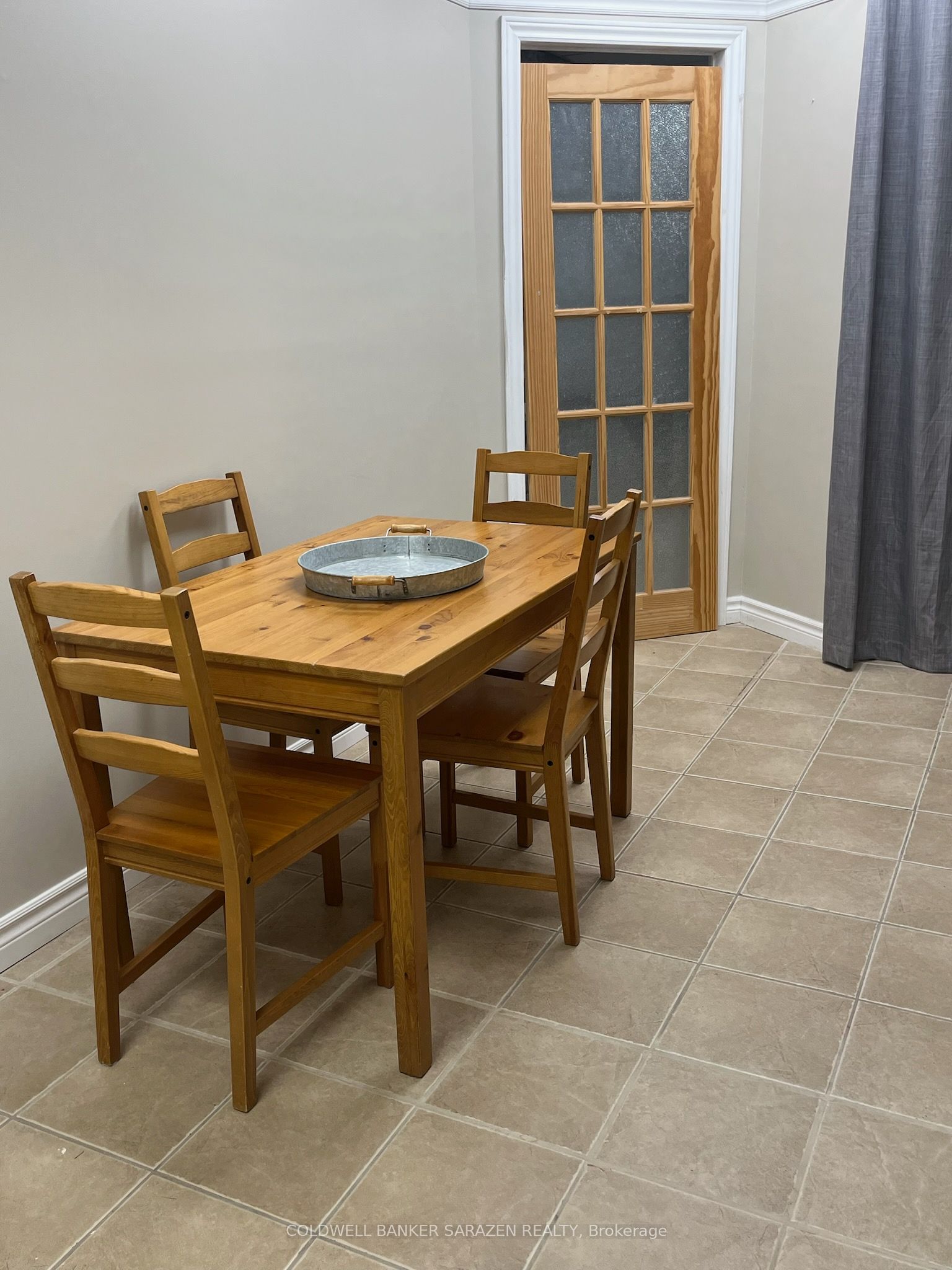 48 Madawaska Street Property Photo 4