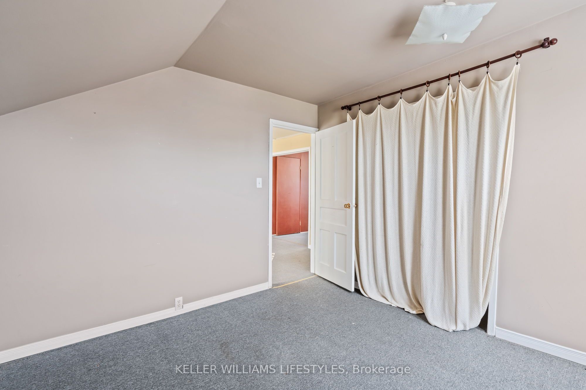 239 Hamilton Road Property Photo 16