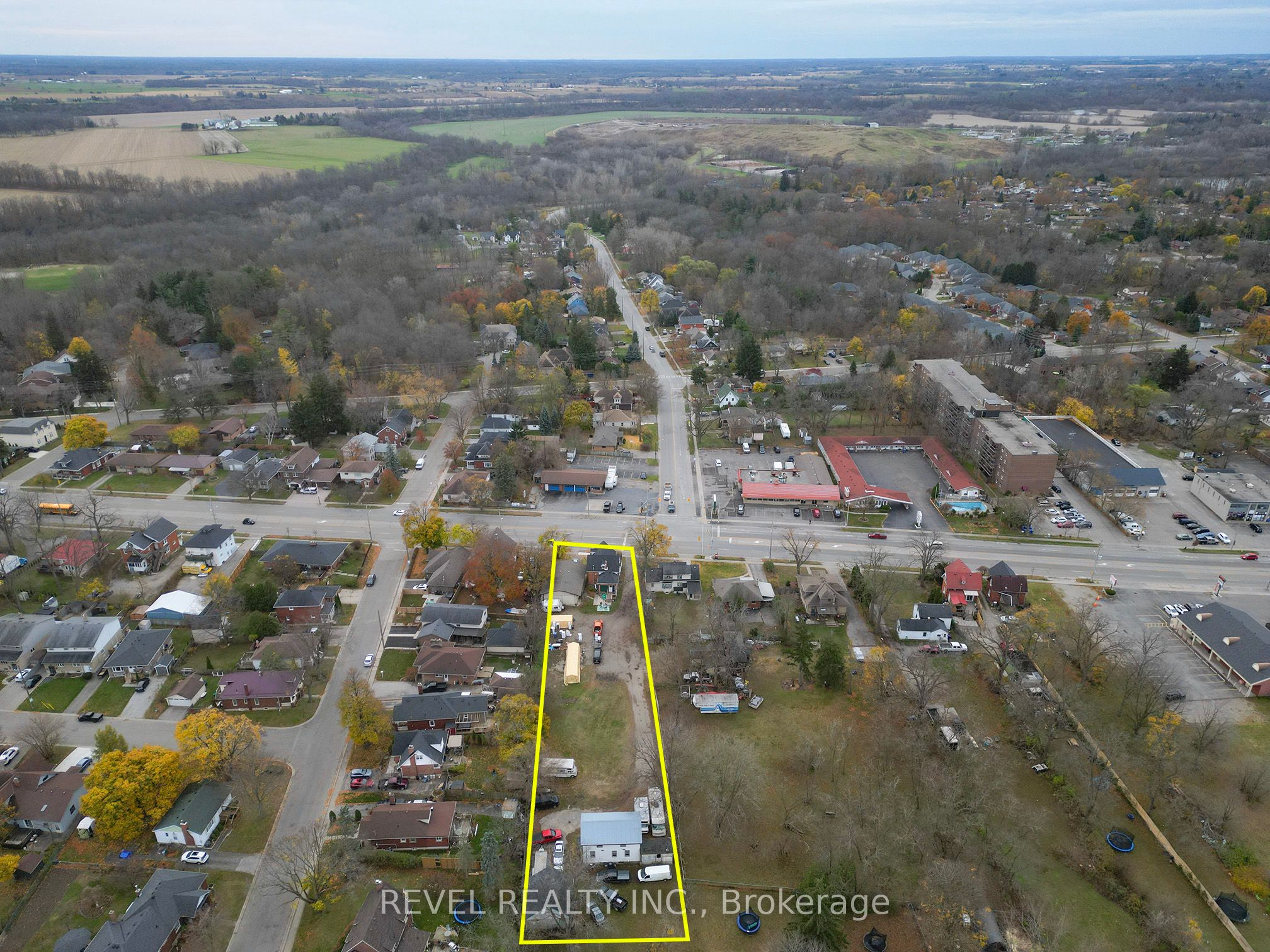 816 Colborne Street Property Photo 7