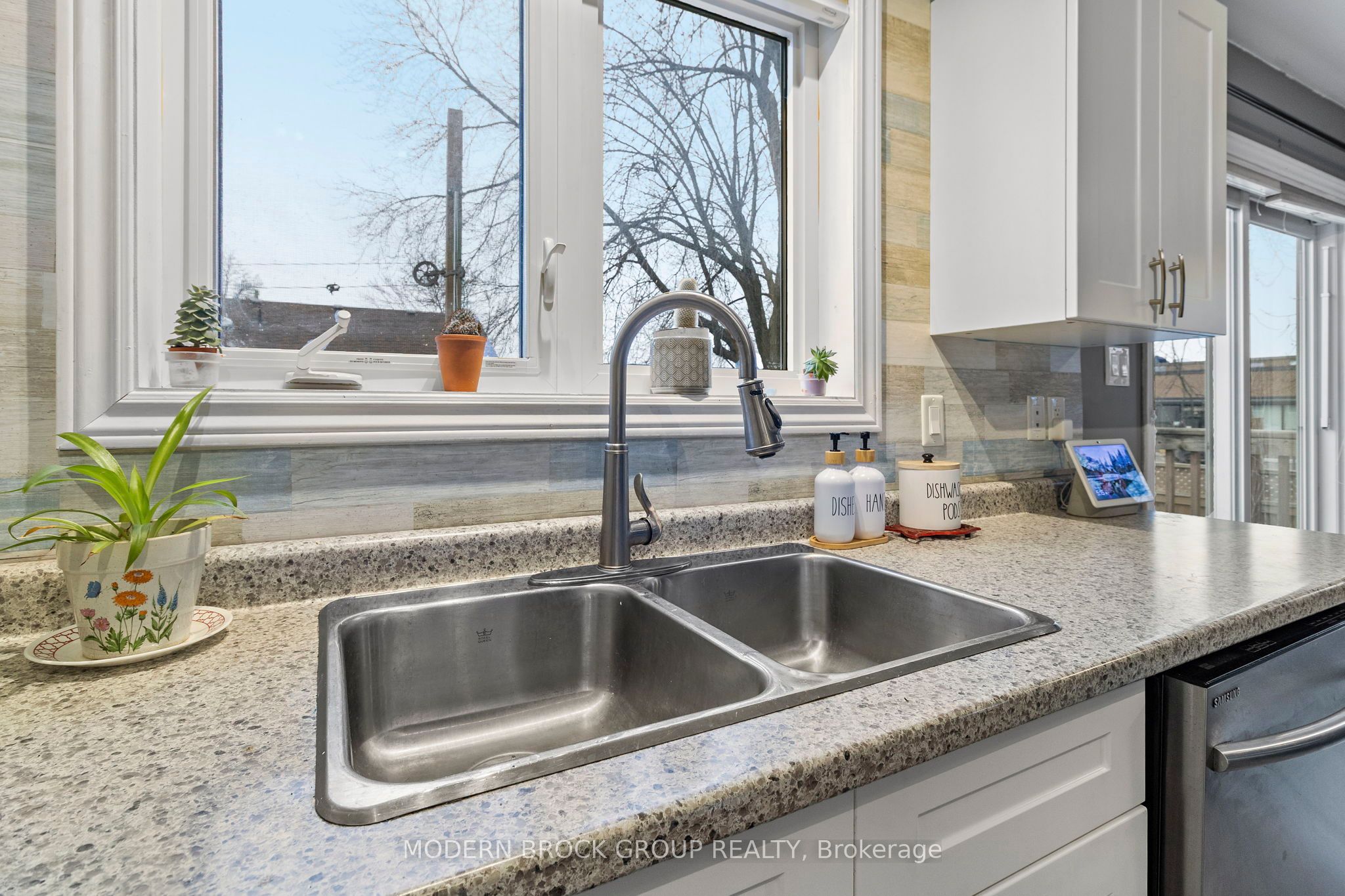 115 Schofield Avenue Property Photo 23