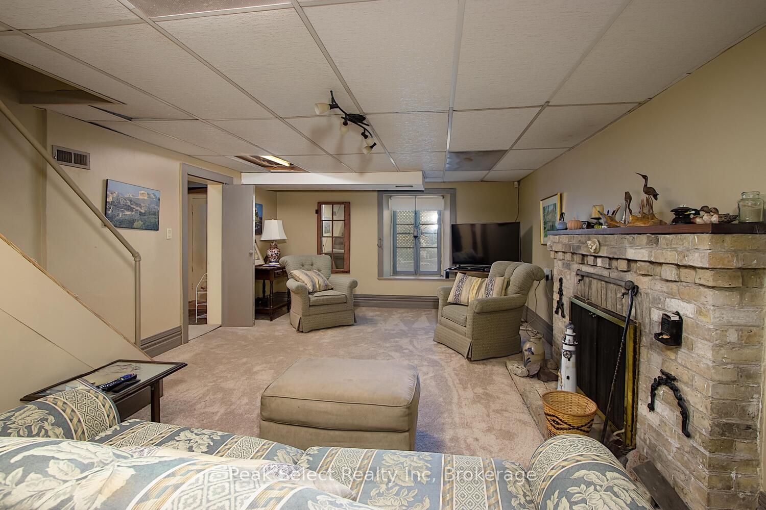1511 Gainsborough Road Property Photo 20