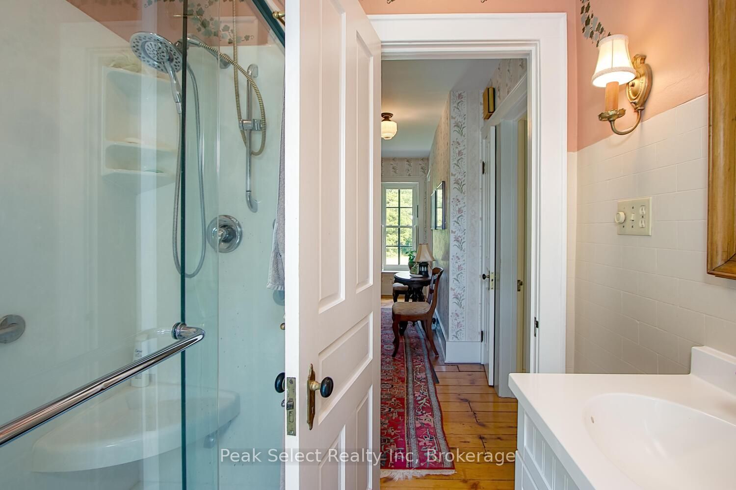 1511 Gainsborough Road Property Photo 21