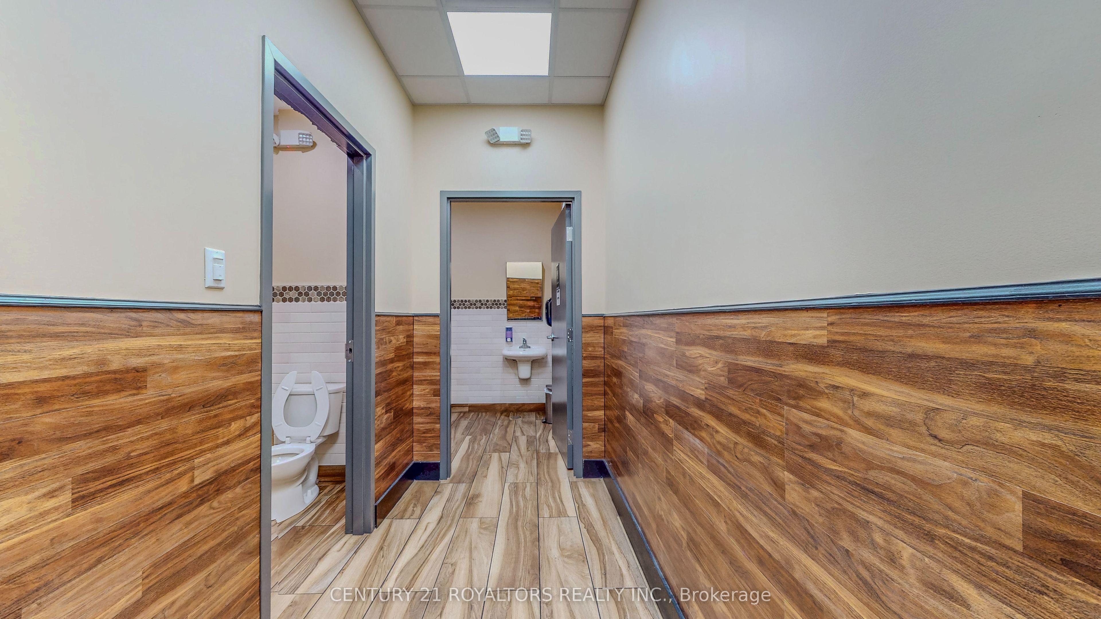 #9 - 39 King George Road Property Photo 15