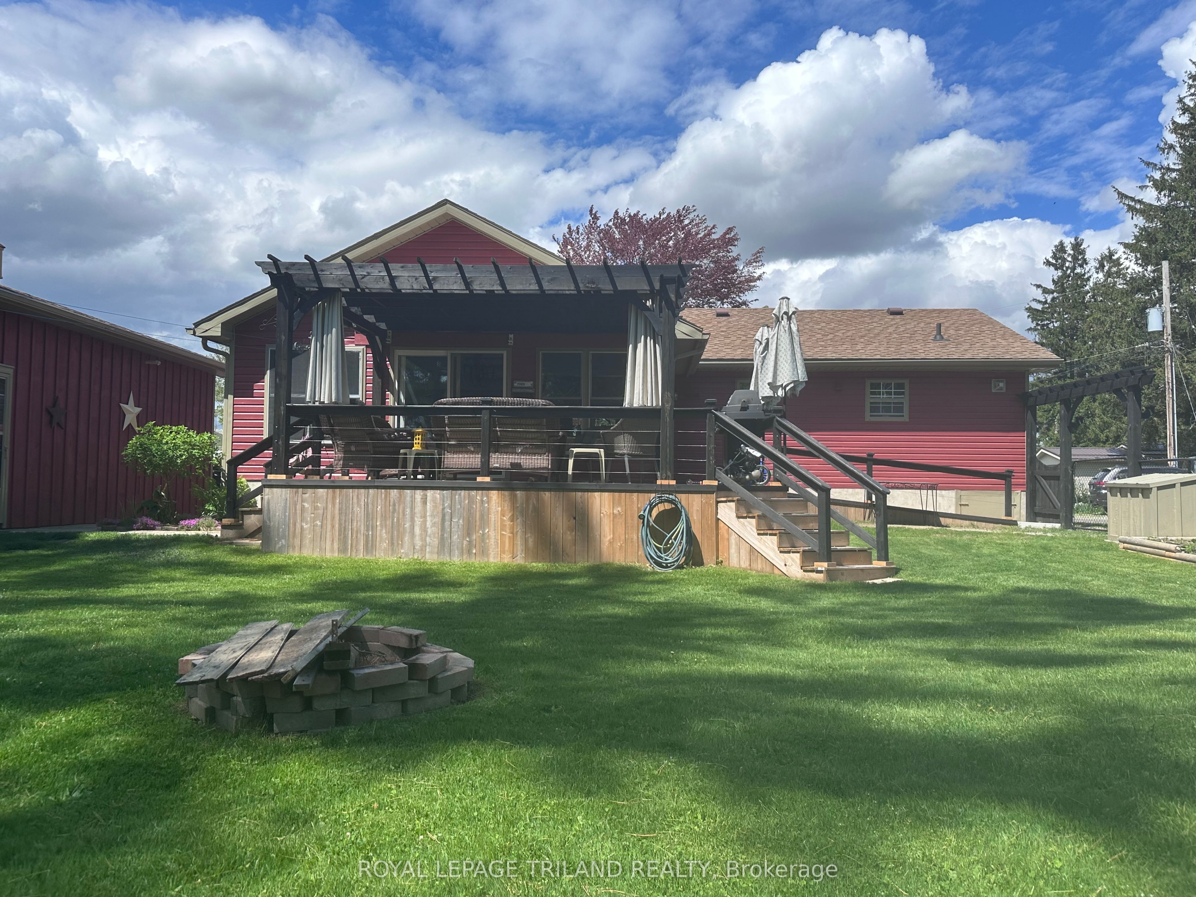 4 Grace Court Property Photo 2