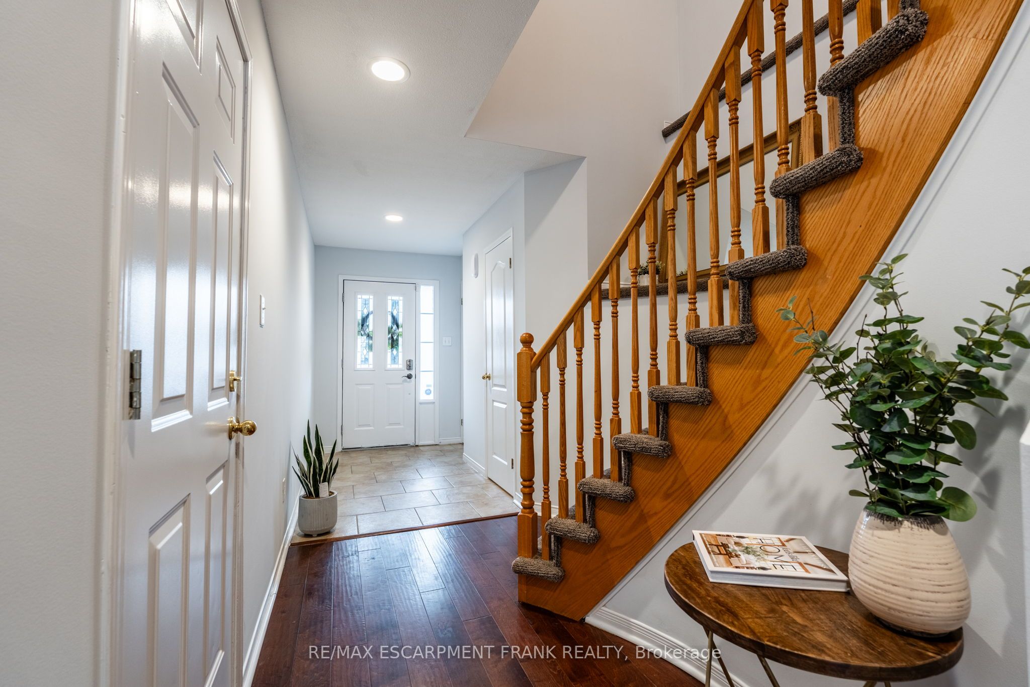 83 Foxborough Drive Property Photo 7
