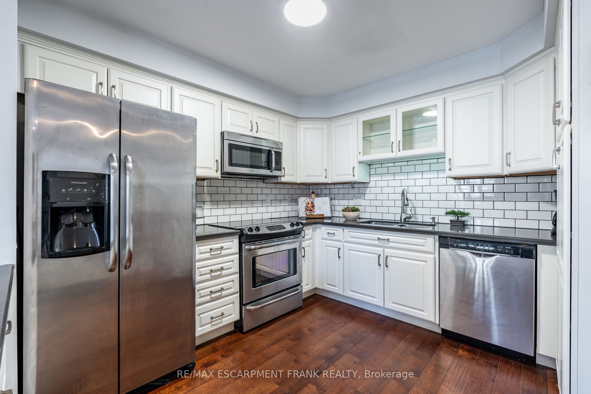 83 Foxborough Drive Property Photo 16