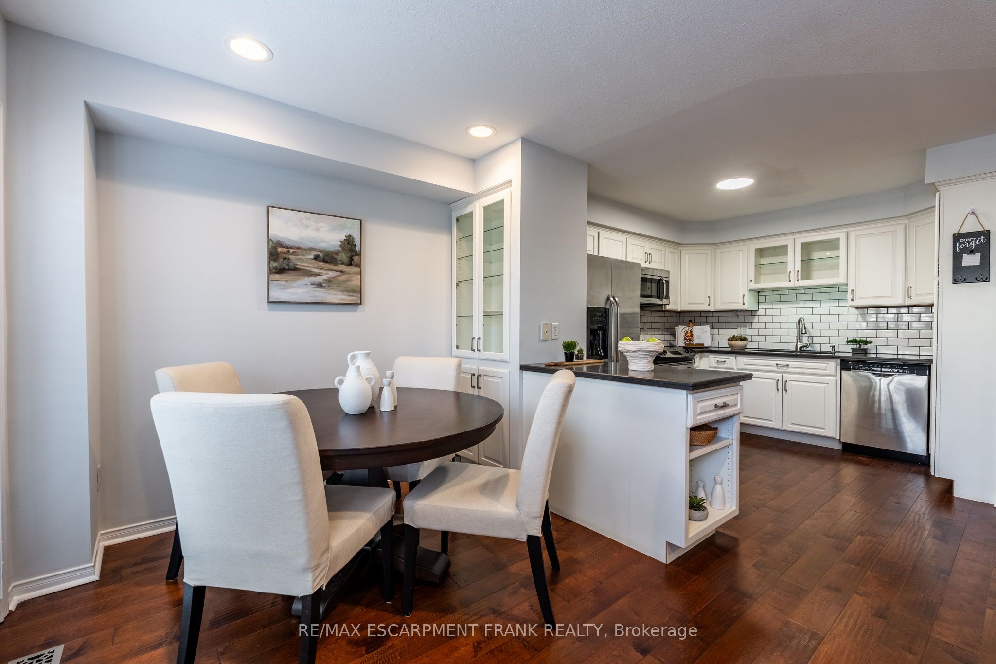 83 Foxborough Drive Property Photo 24