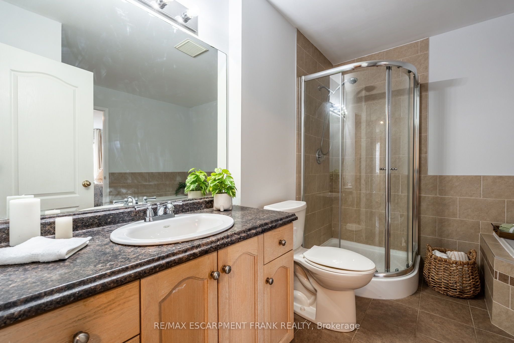 83 Foxborough Drive Property Photo 32
