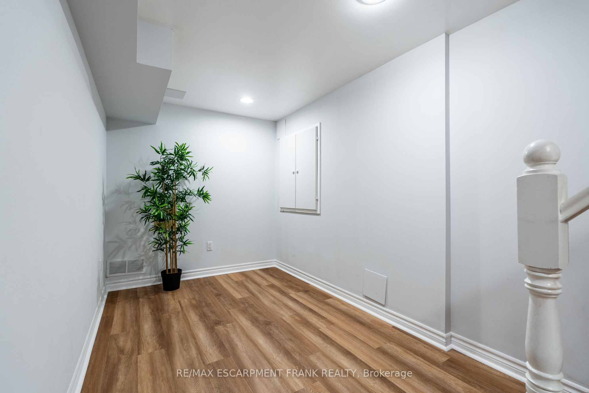 83 Foxborough Drive Property Photo 39