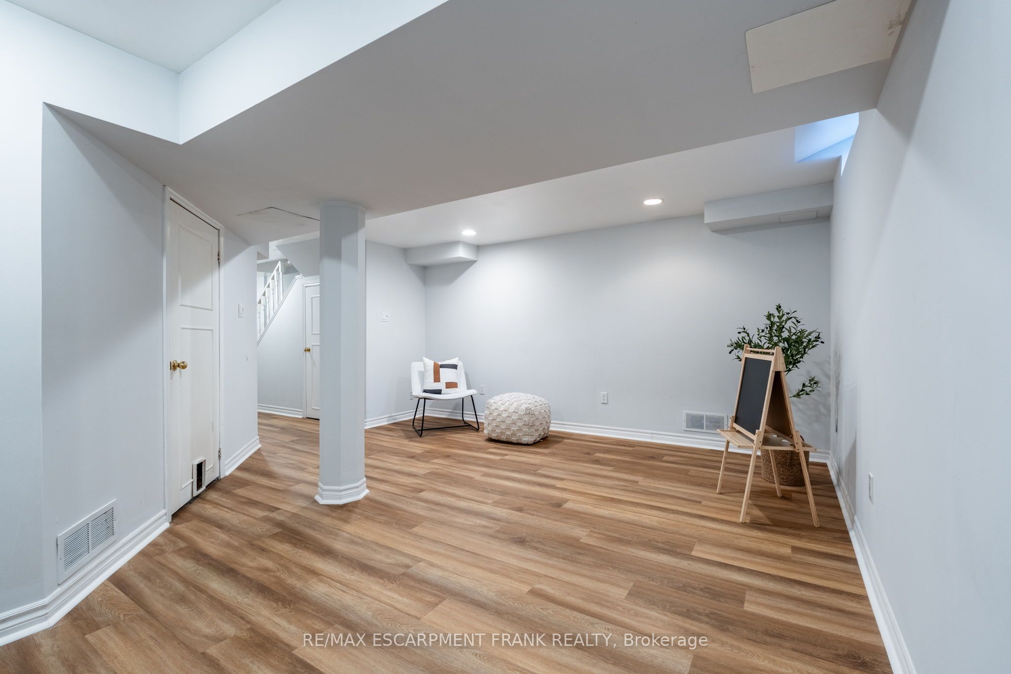 83 Foxborough Drive Property Photo 42