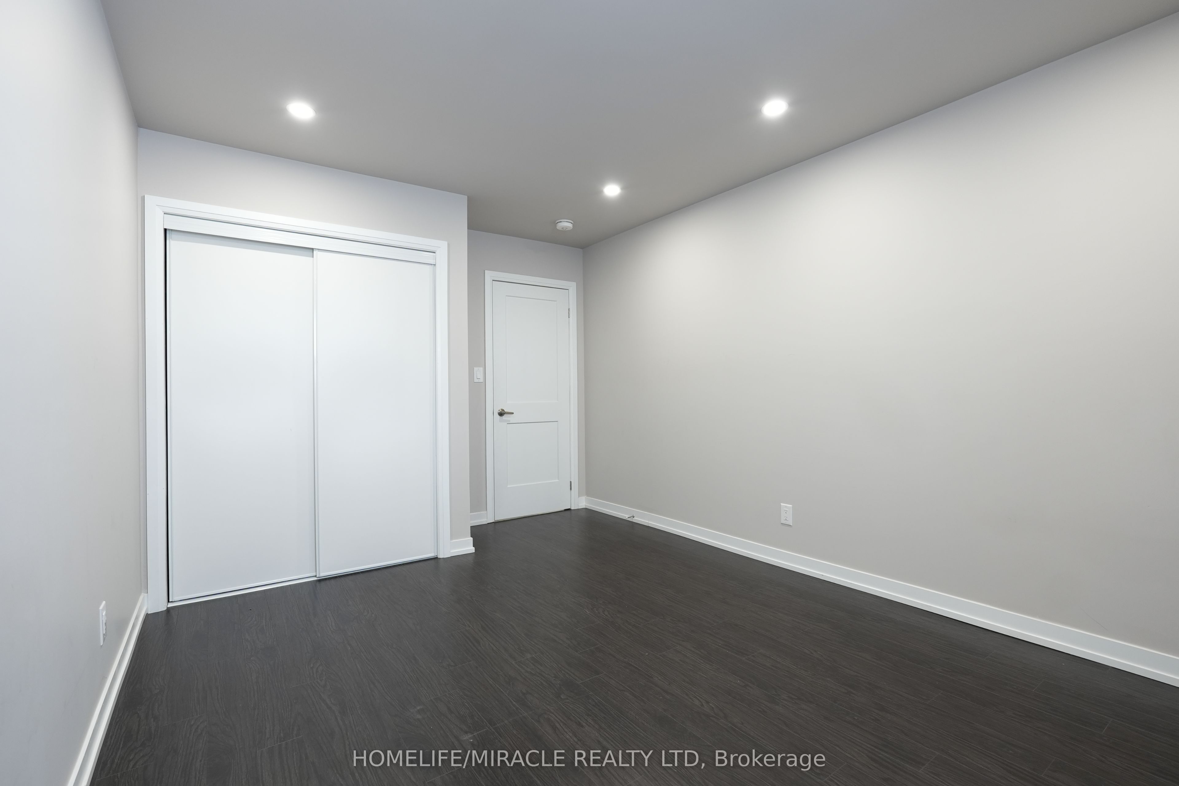 8-12 York Street Property Photo 14
