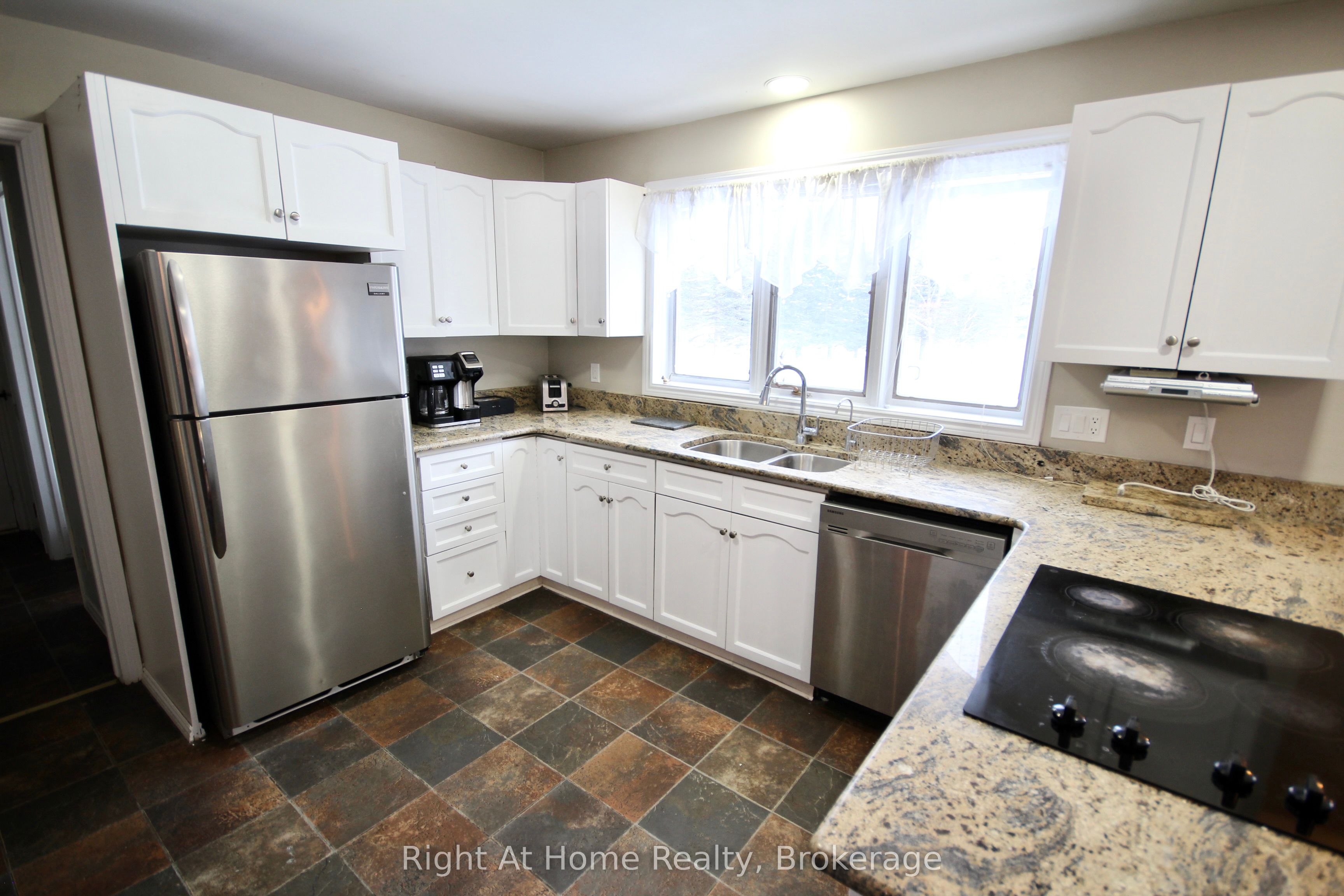 19 Charing Cross Road Property Photo 9