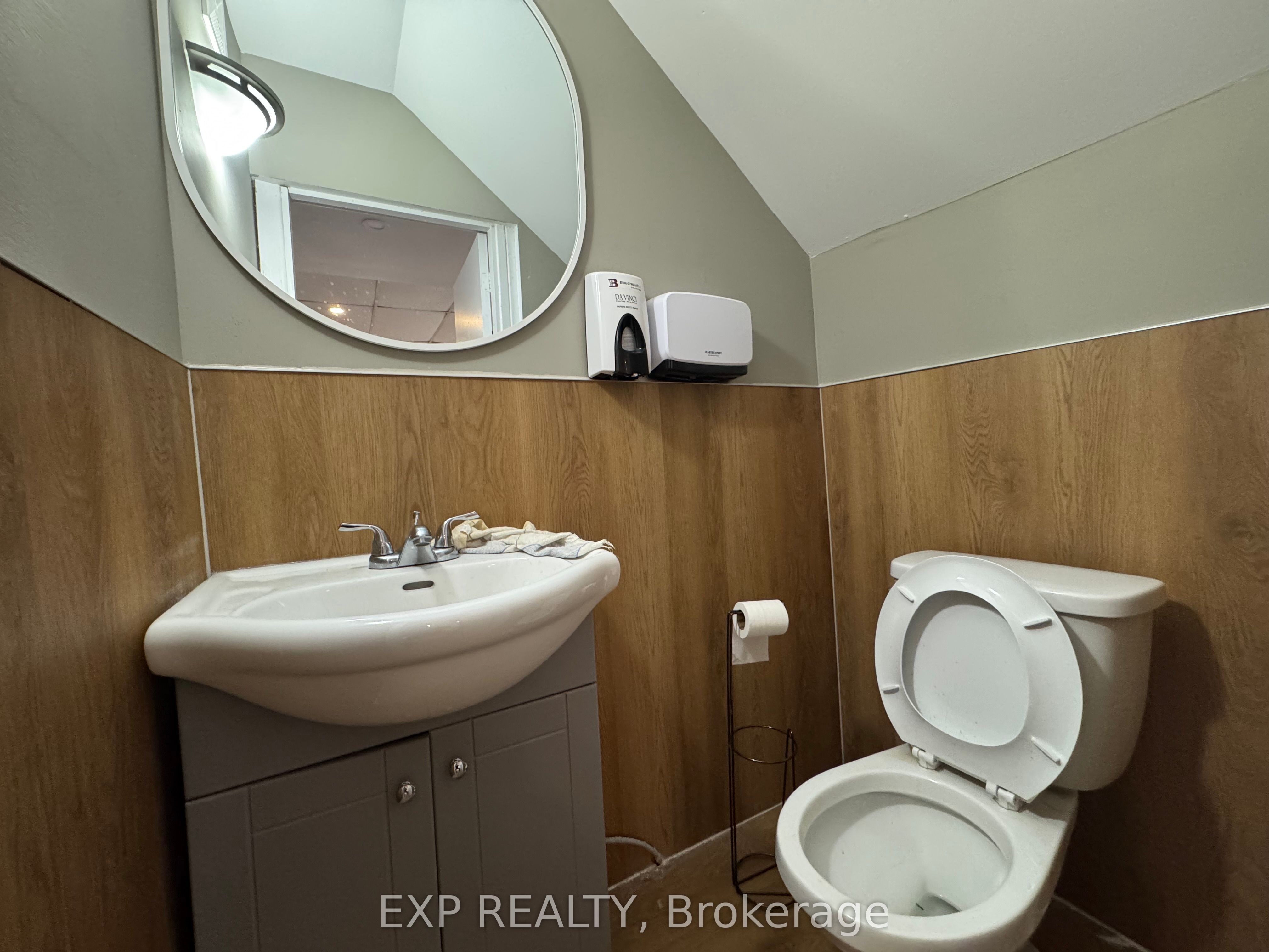12 Lebreton Street Property Photo 6