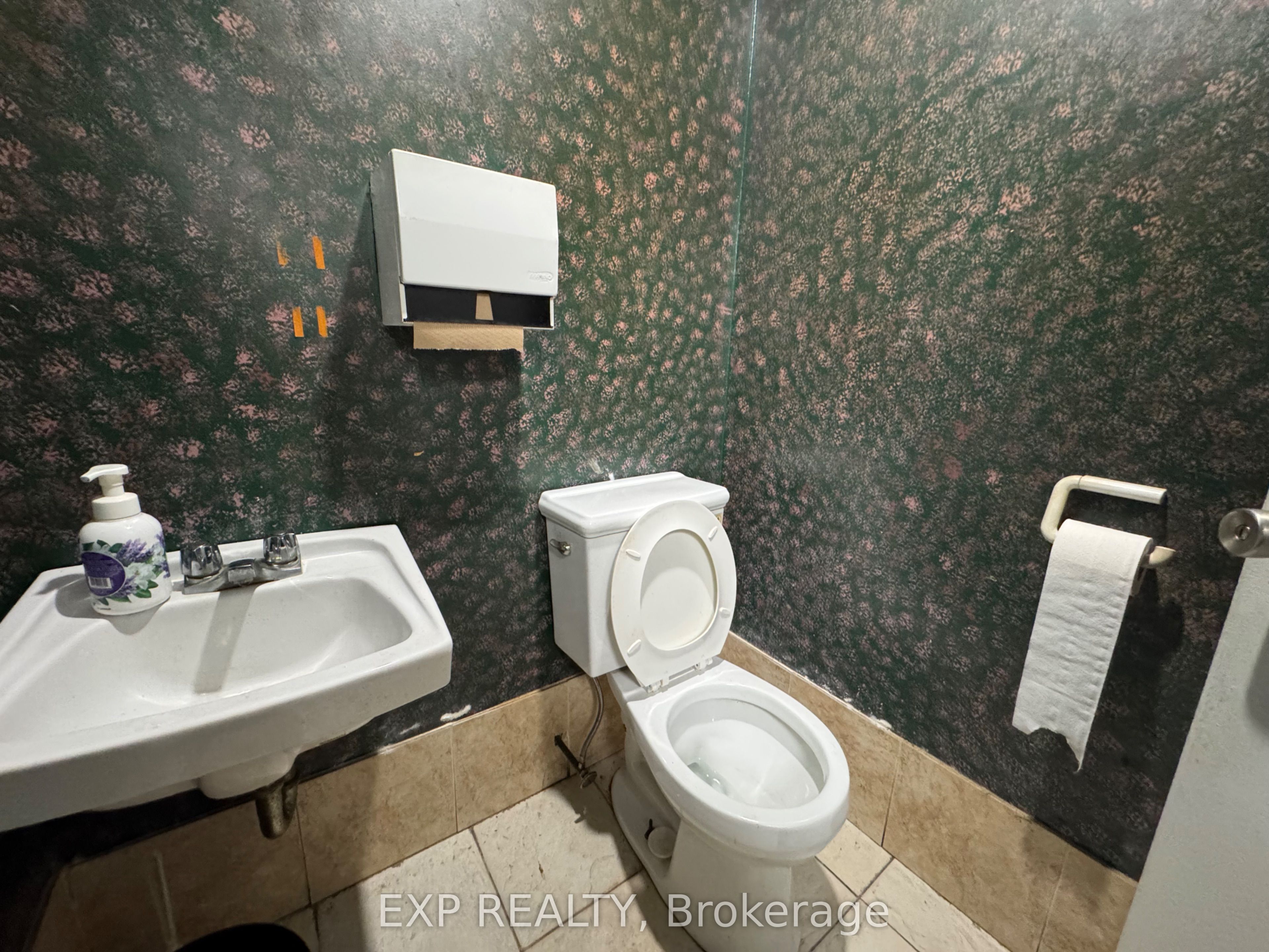 12 Lebreton Street Property Photo 10