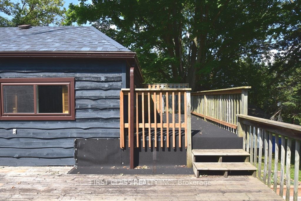 23 Druan Drive Property Photo 8