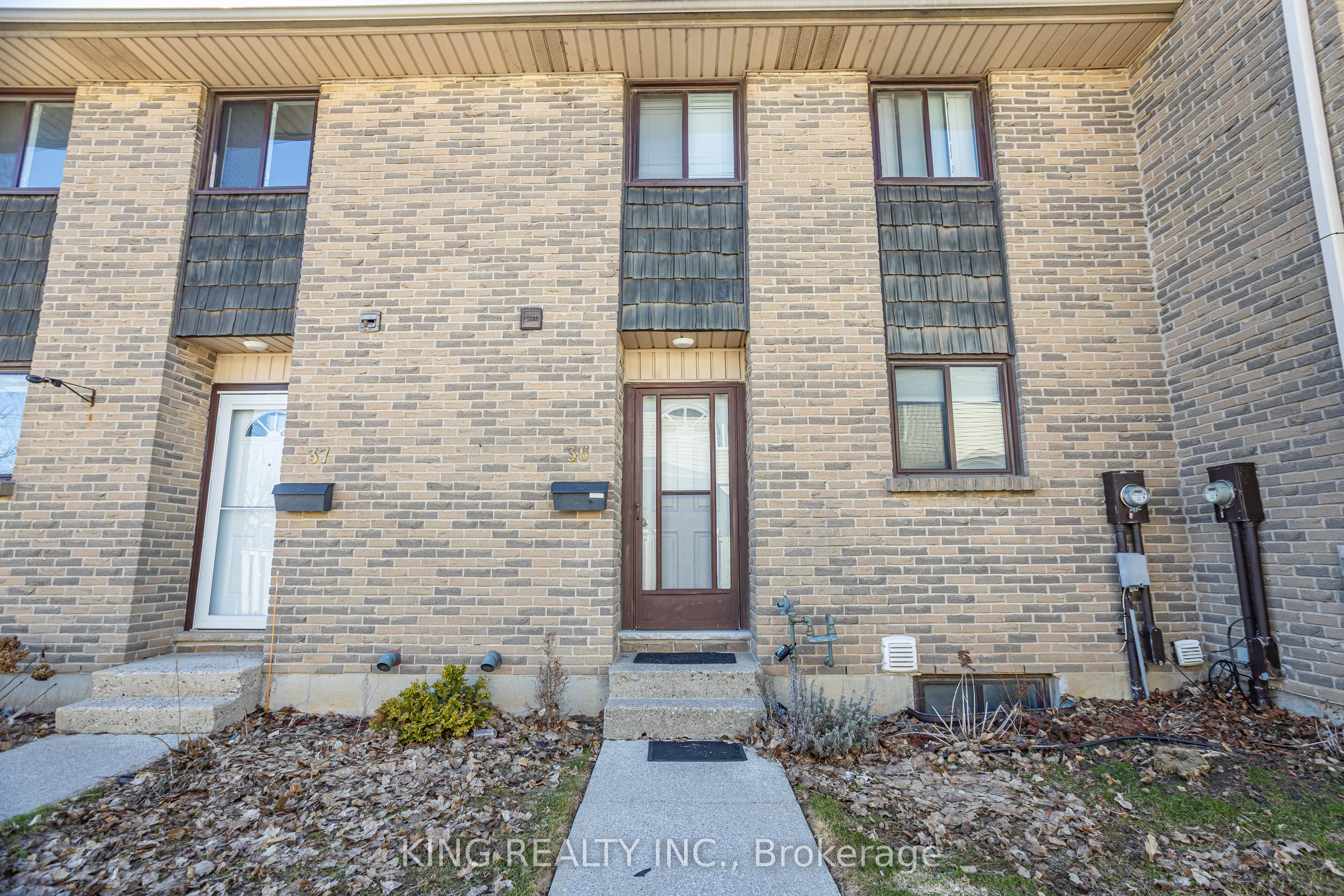 474 Southdale Road E 36 Property Photo 2
