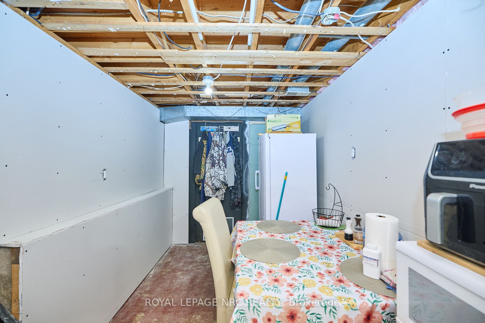 6796 Stokes Street Property Photo 28