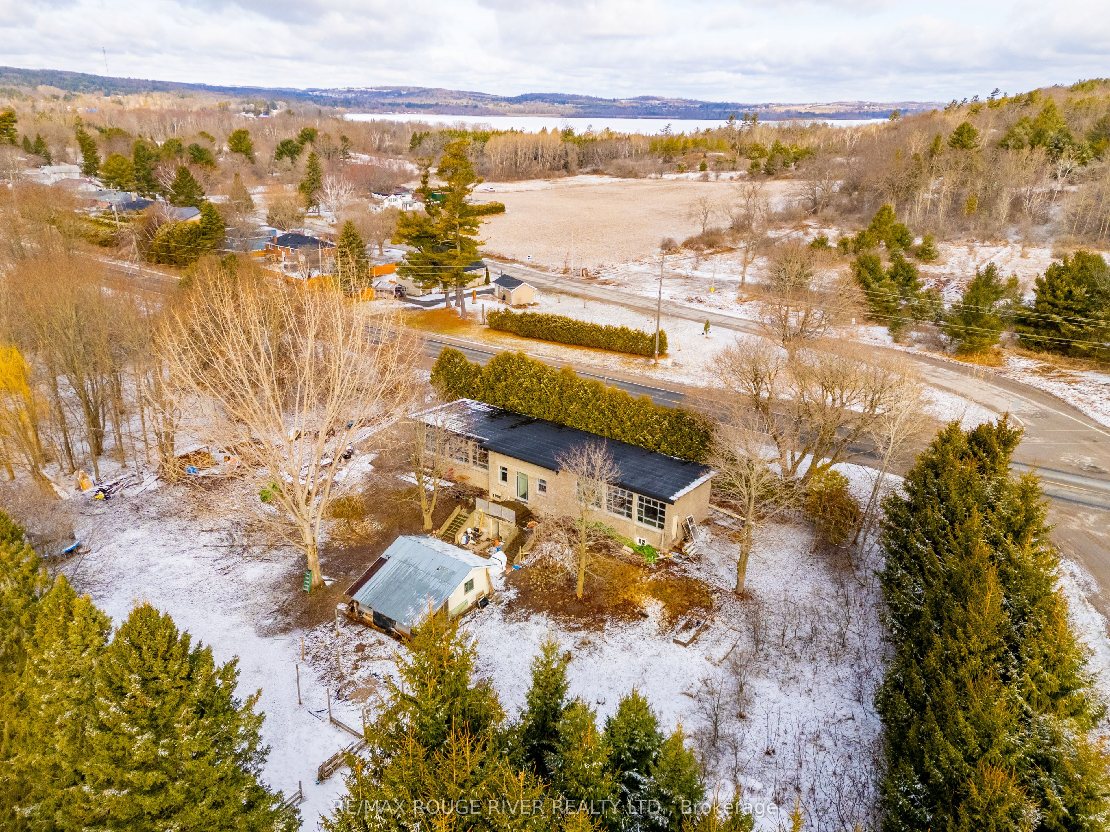 7523 Oak Ridges Drive Property Photo