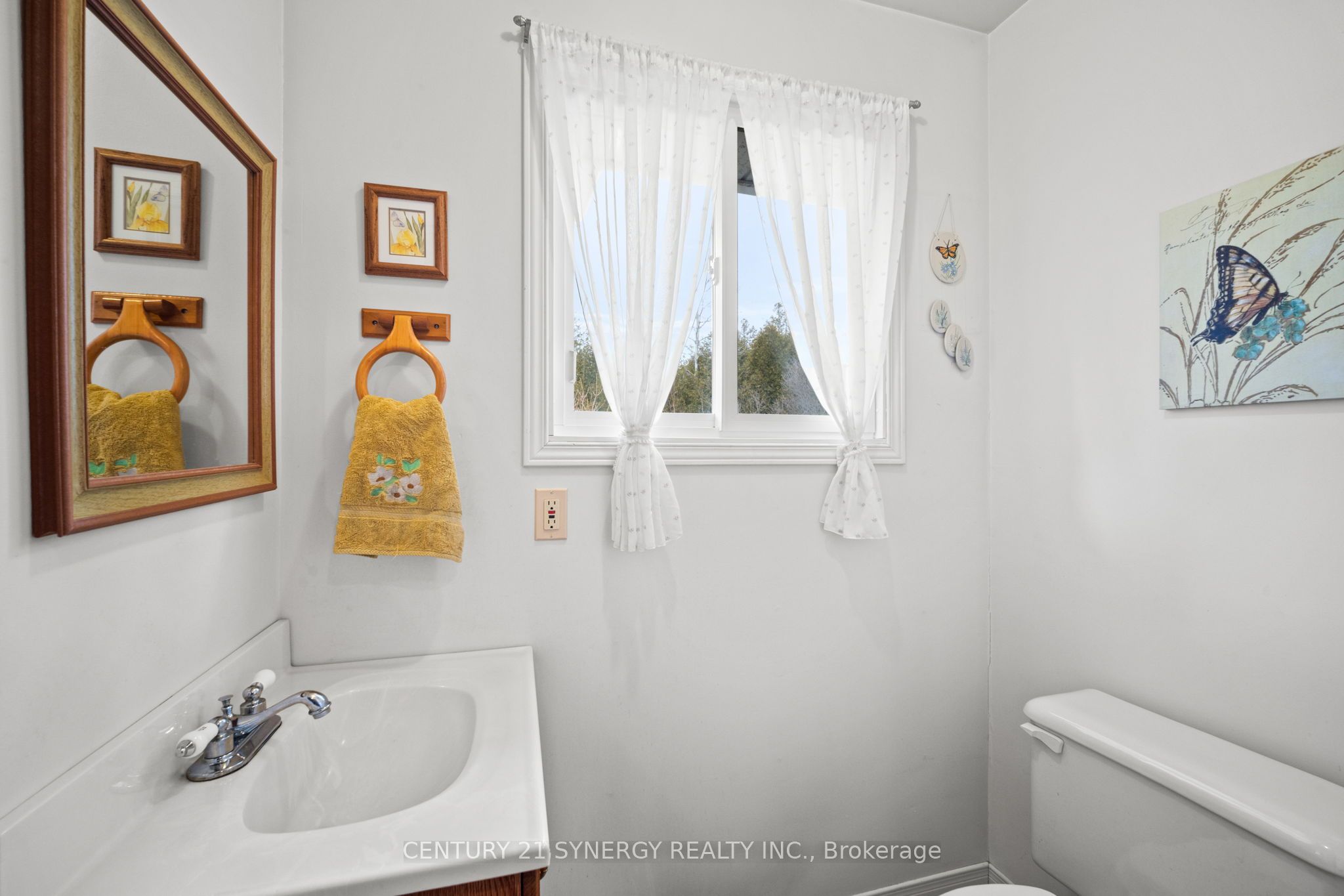 717 Townline Road Property Photo 11
