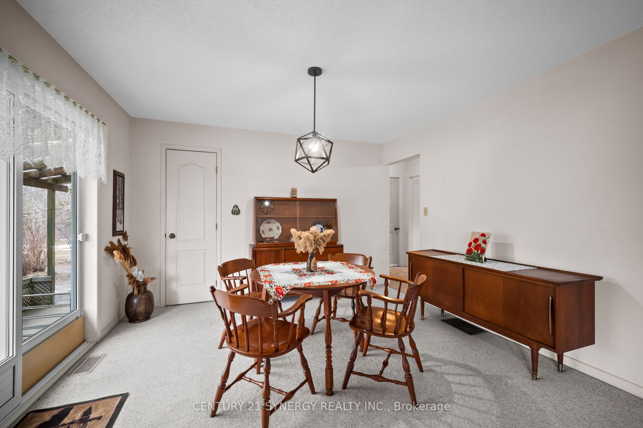 717 Townline Road Property Photo 16