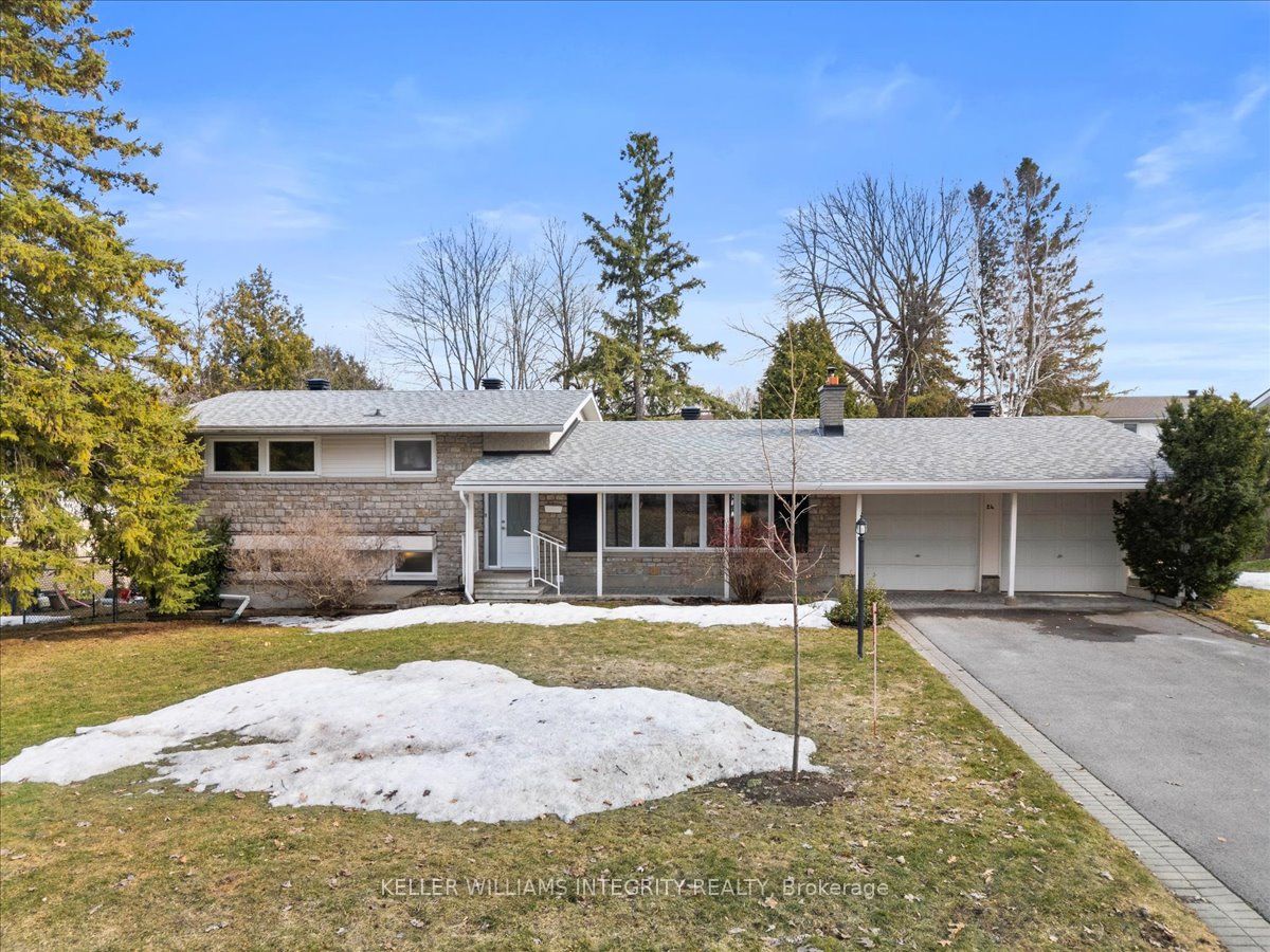 24 Apache Cres Property Photo