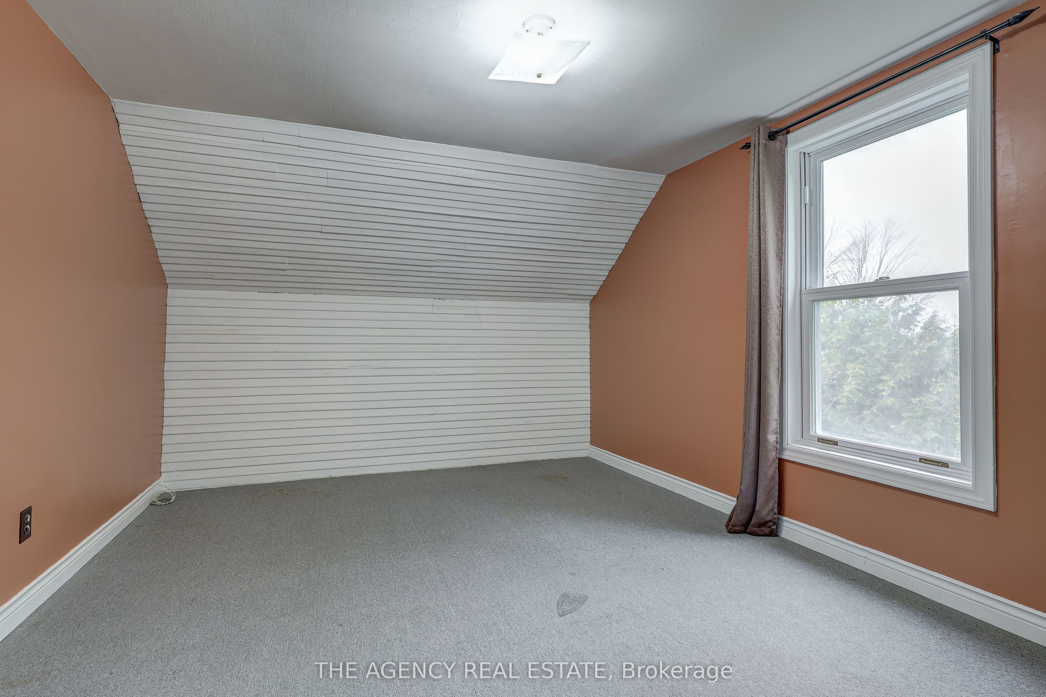 312905 Dereham Line Property Photo 24