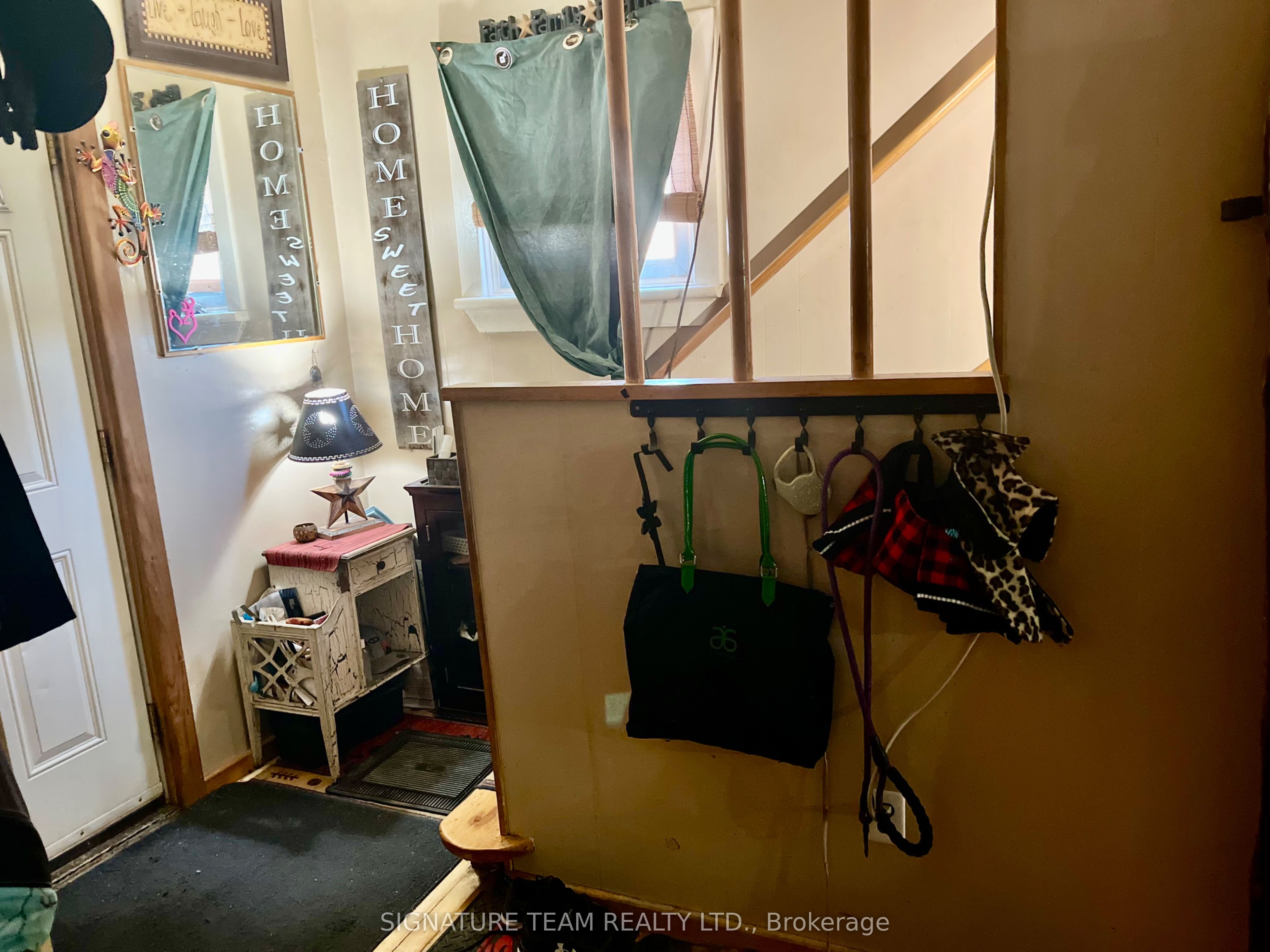 169 Bonnechere Street Property Photo 3