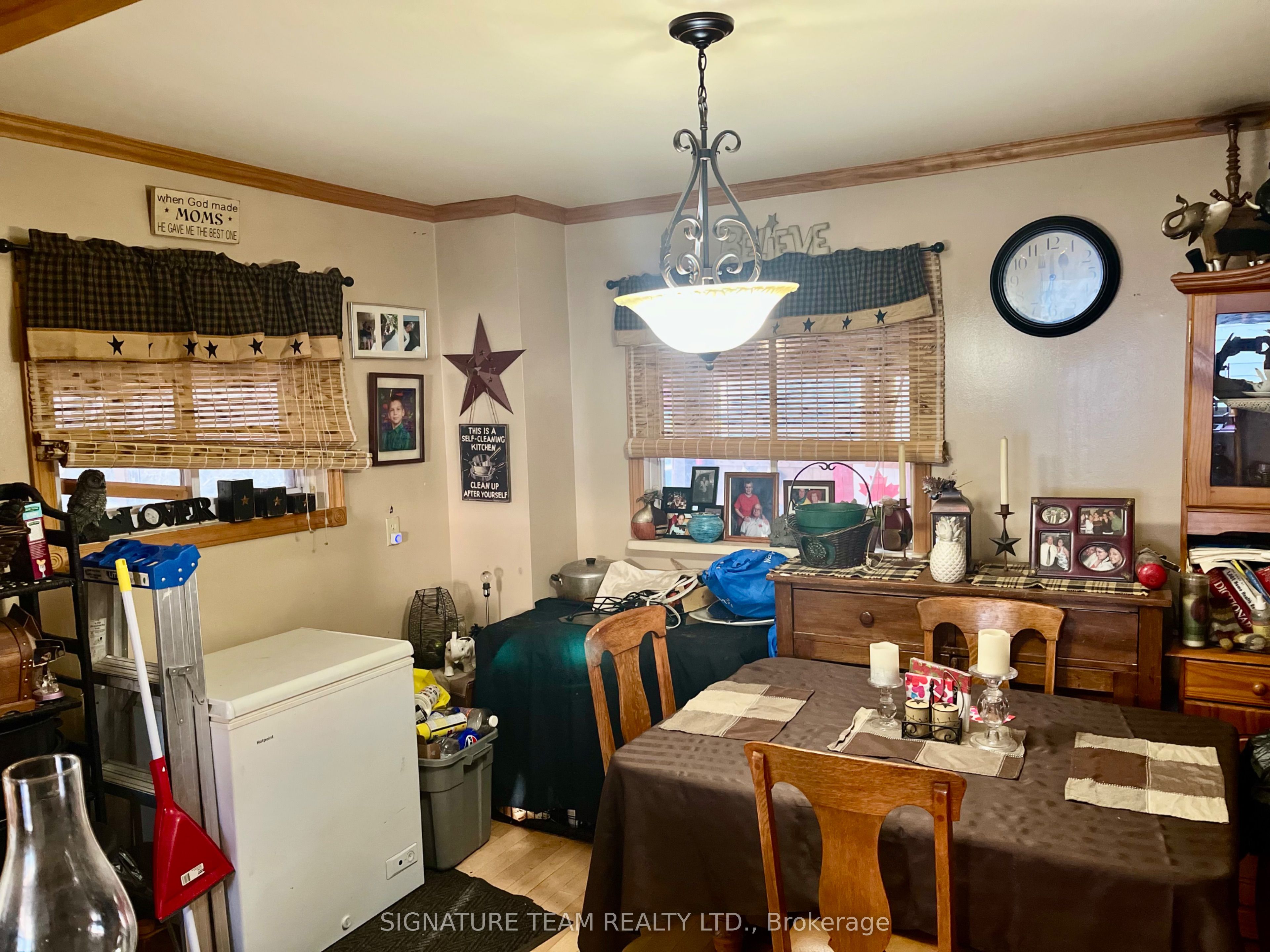 169 Bonnechere Street Property Photo 5