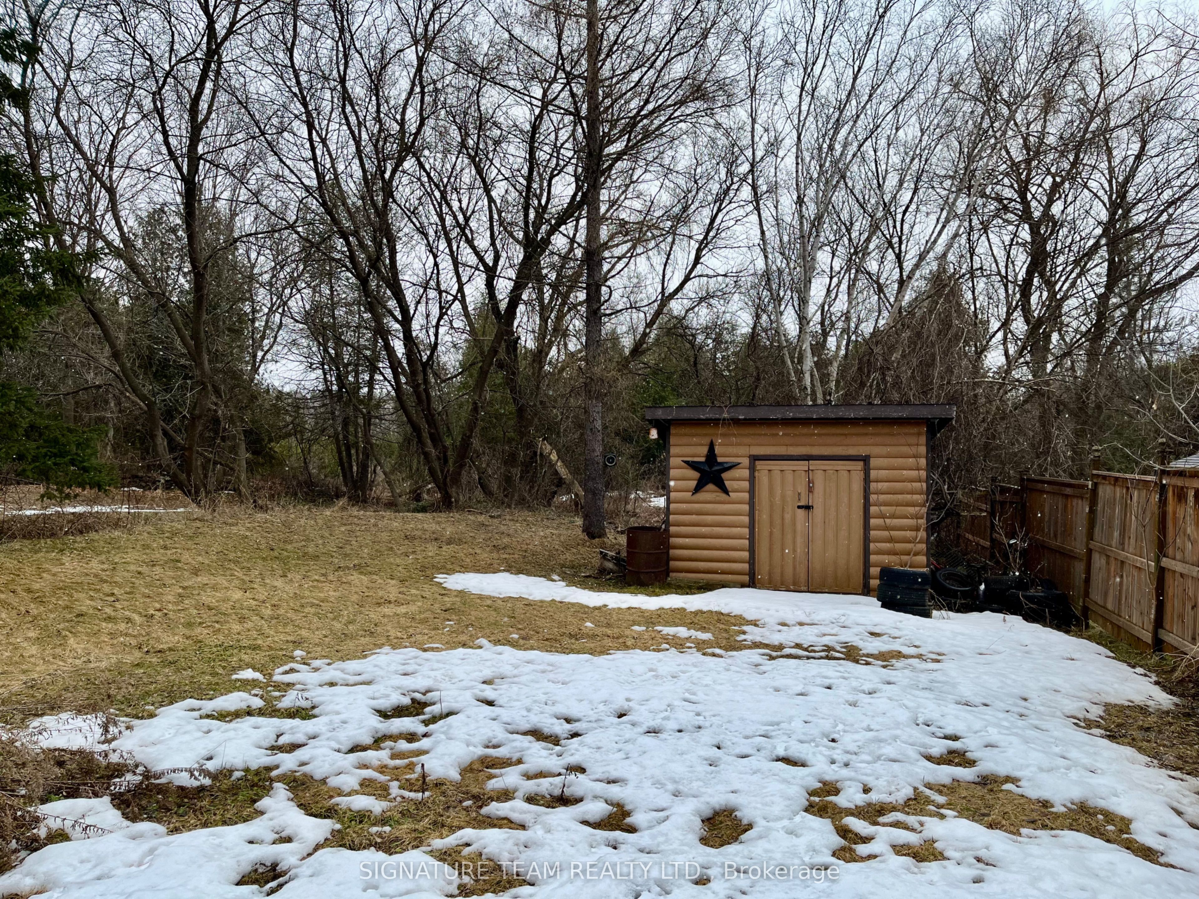 169 Bonnechere Street Property Photo 12