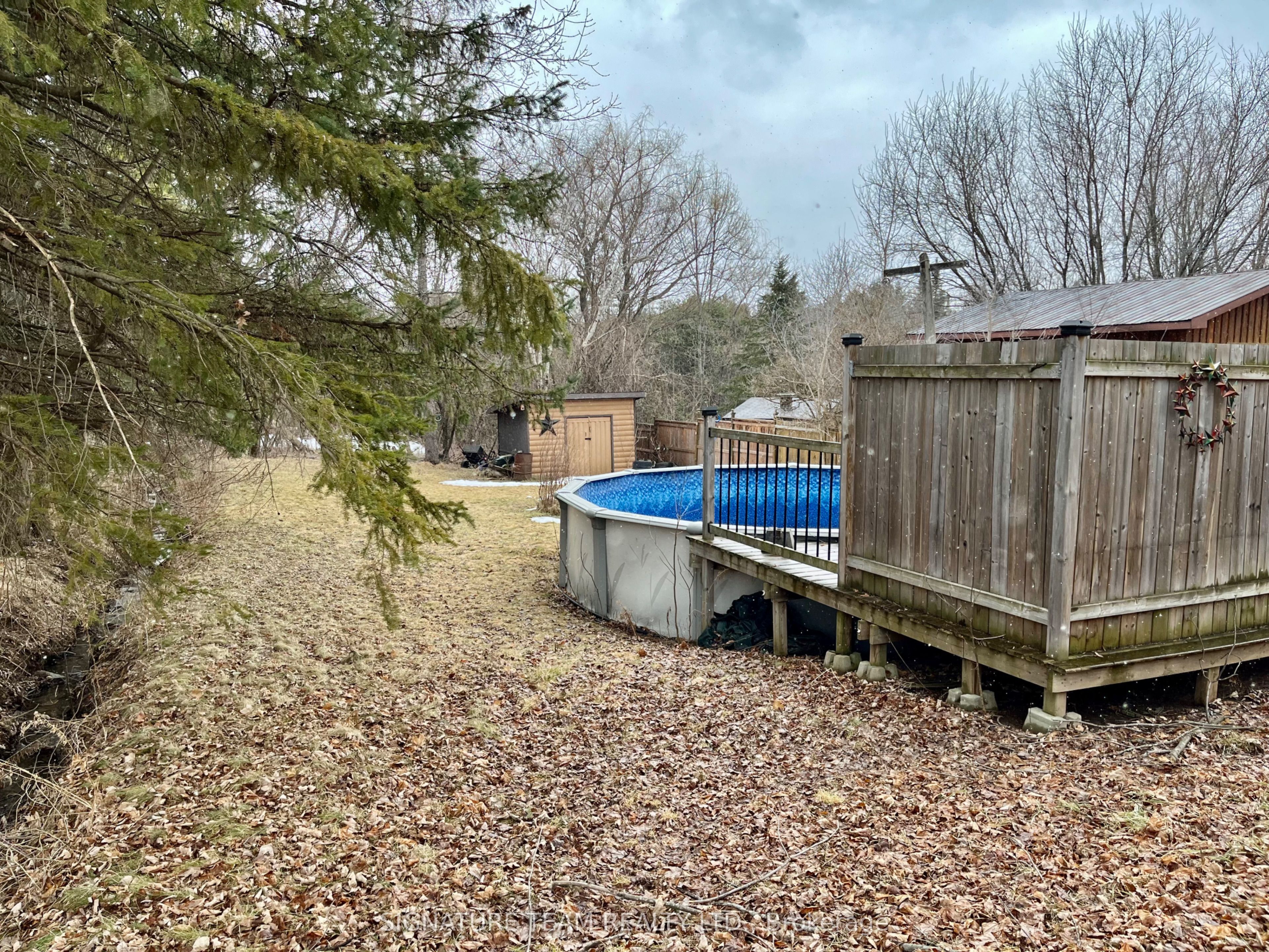 169 Bonnechere Street Property Photo 16