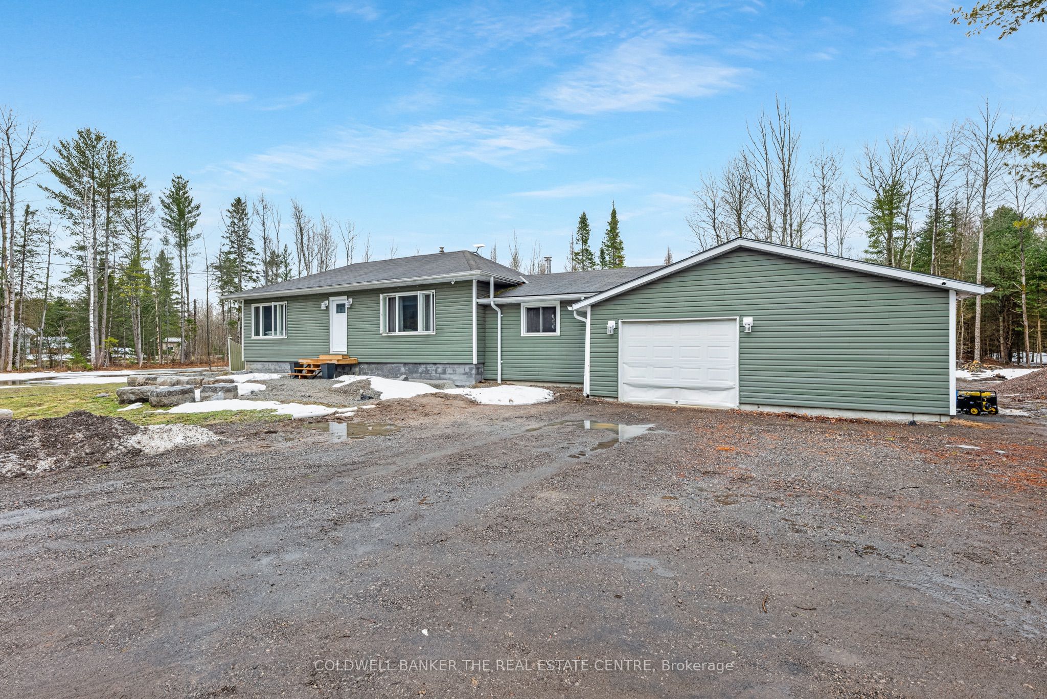 7629 Hwy 35 Property Photo 2