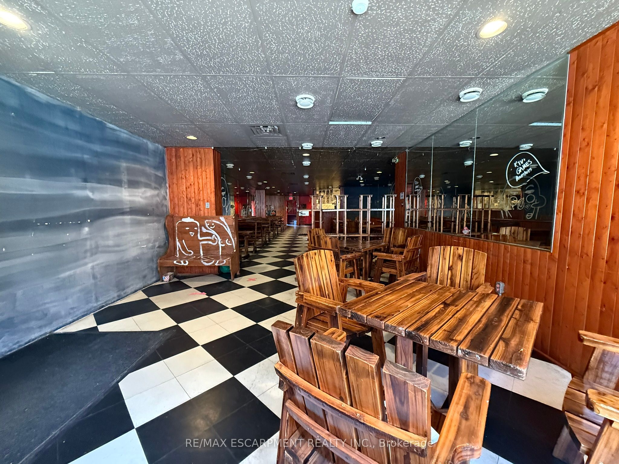 11 Walnut Street Property Photo 8
