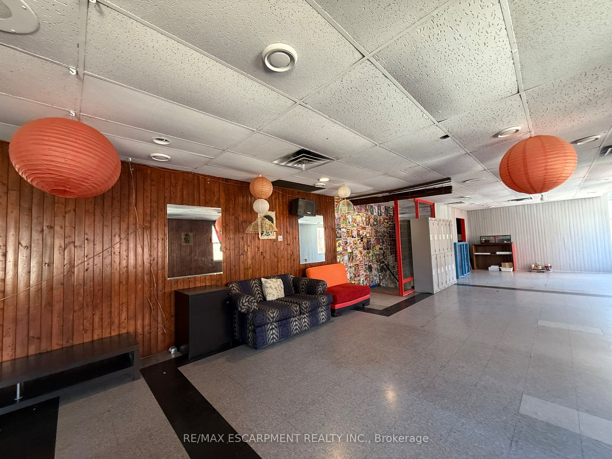 11 Walnut Street Property Photo 23