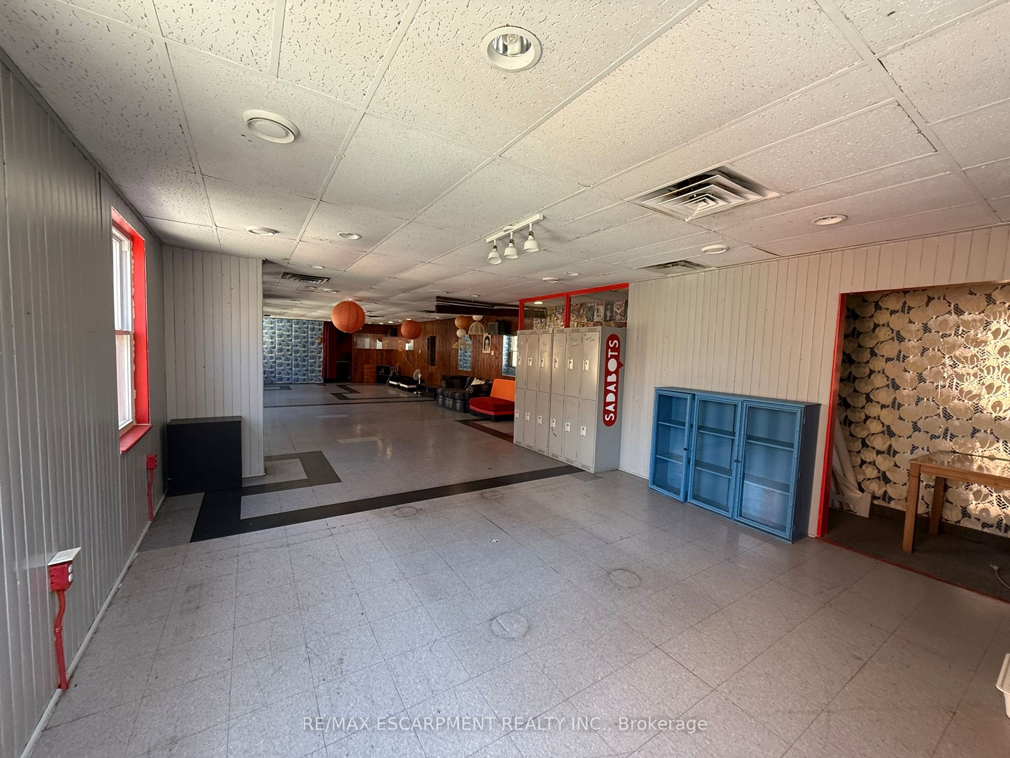 11 Walnut Street Property Photo 25