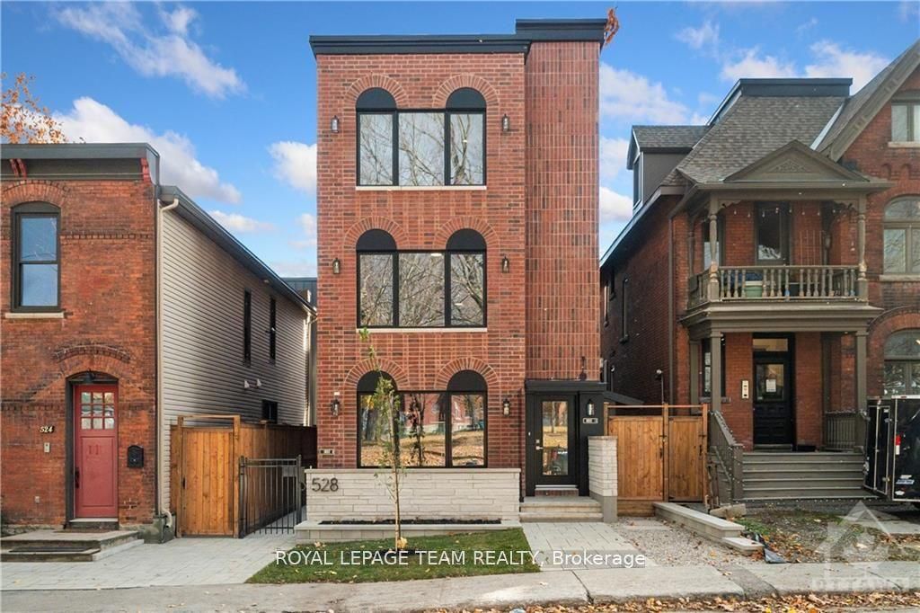 528 Maclaren St Property Photo