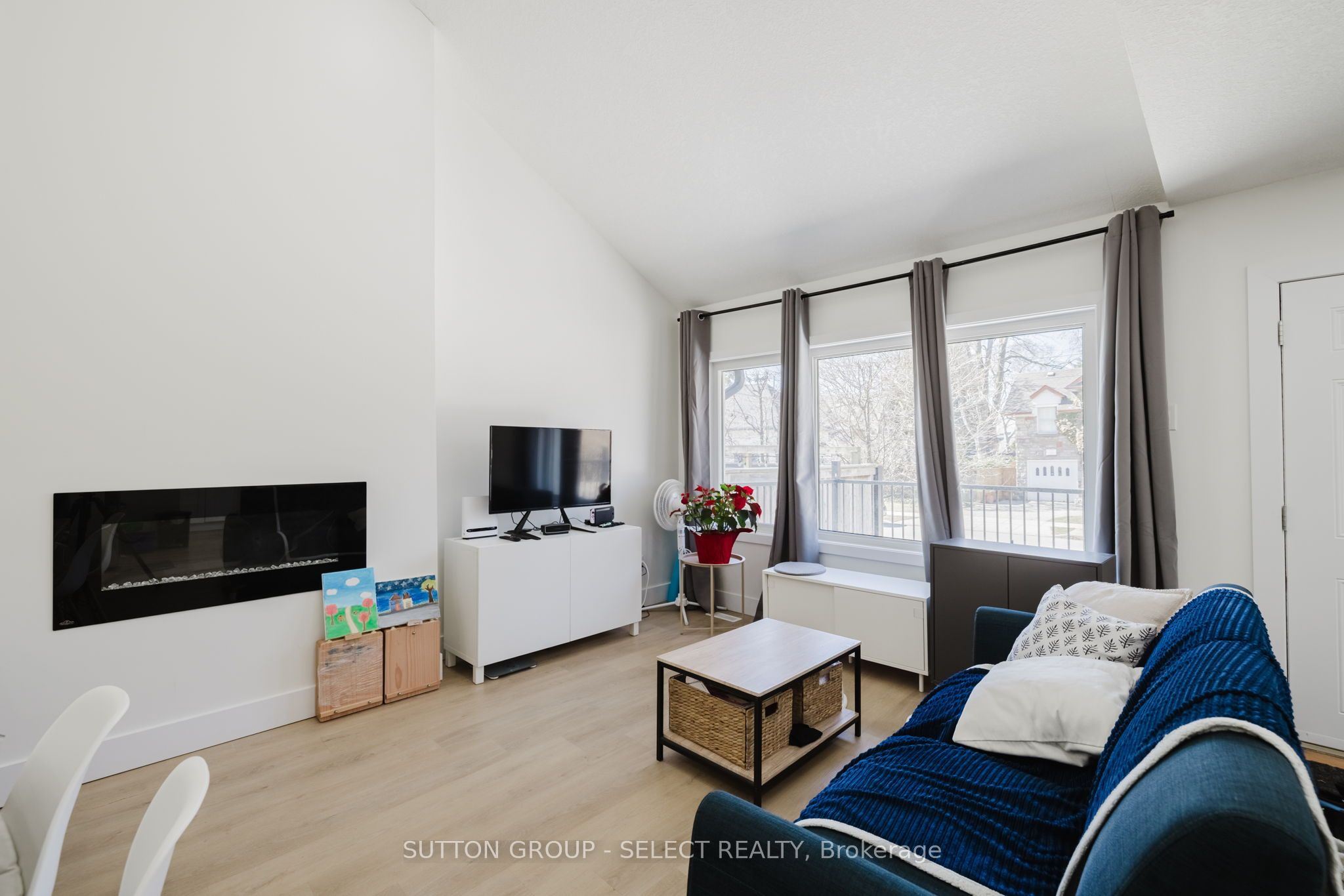 14 Willingdon Avenue Property Photo 8