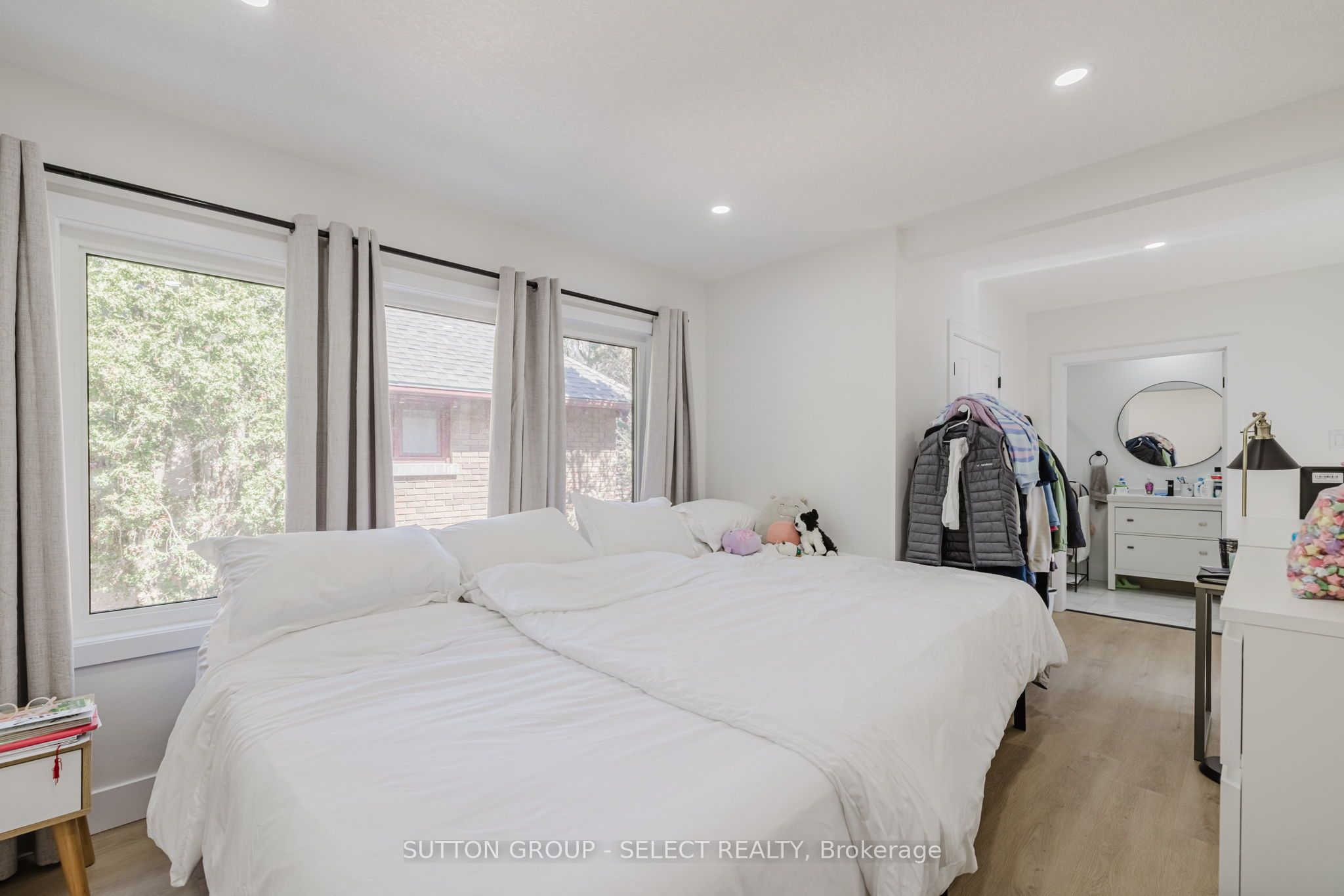 14 Willingdon Avenue Property Photo 14