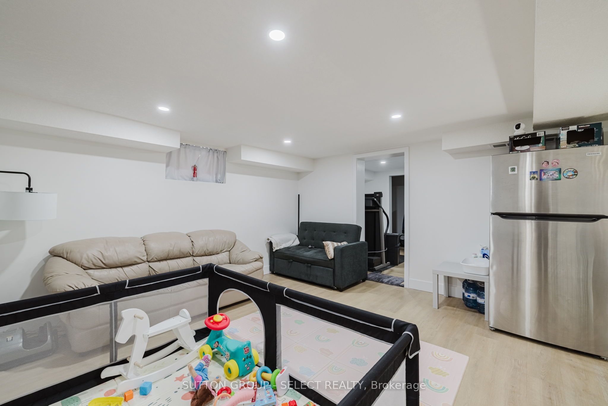14 Willingdon Avenue Property Photo 26