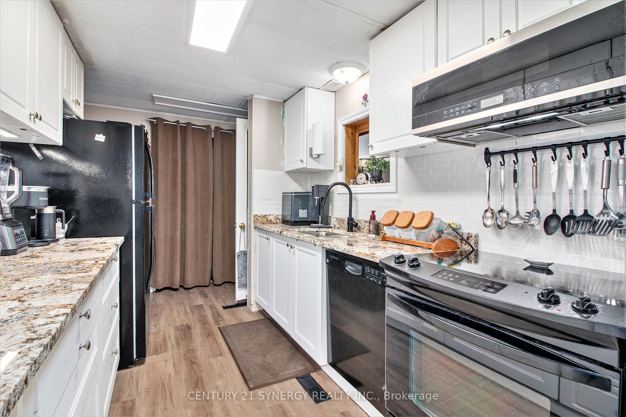 27 Cassell Lane Property Photo 12