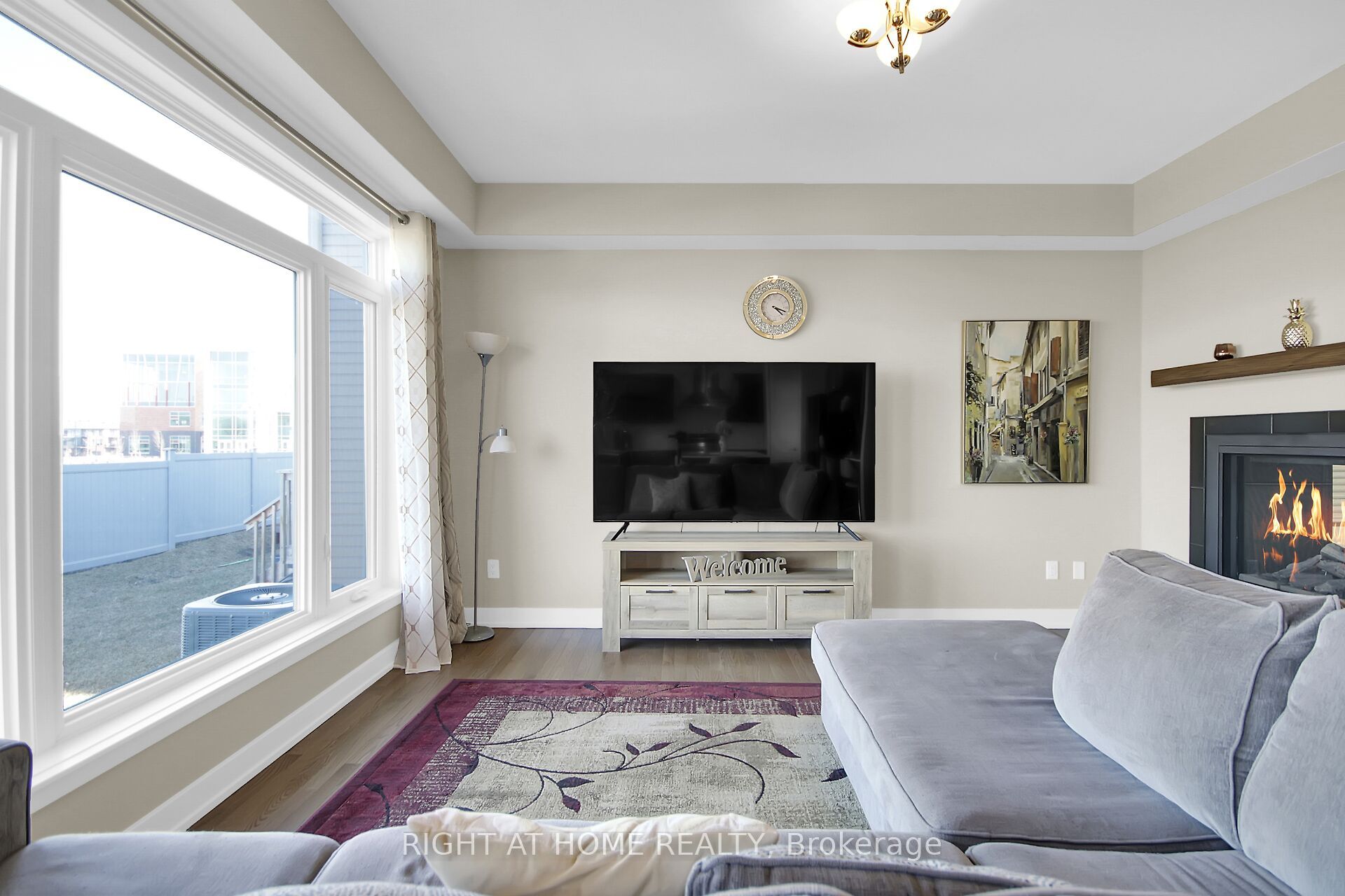 935 Embankment Street Property Photo 16