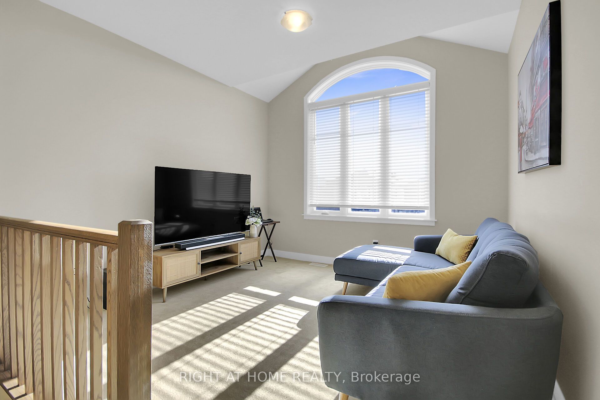 935 Embankment Street Property Photo 28