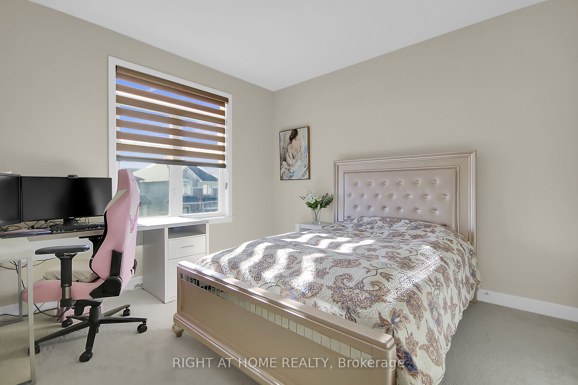 935 Embankment Street Property Photo 40