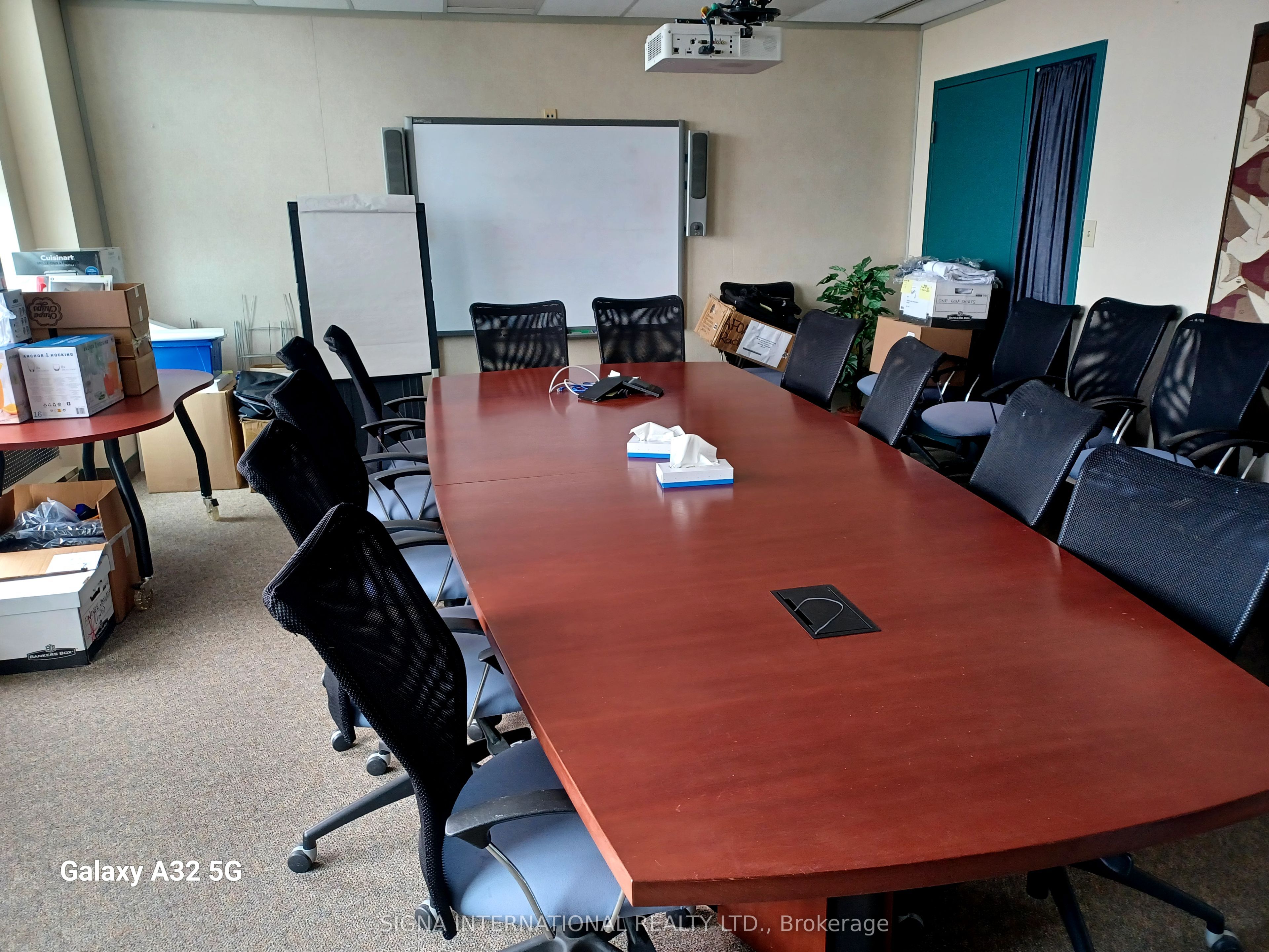 #303 - 1066 Somerset Street Property Photo 1